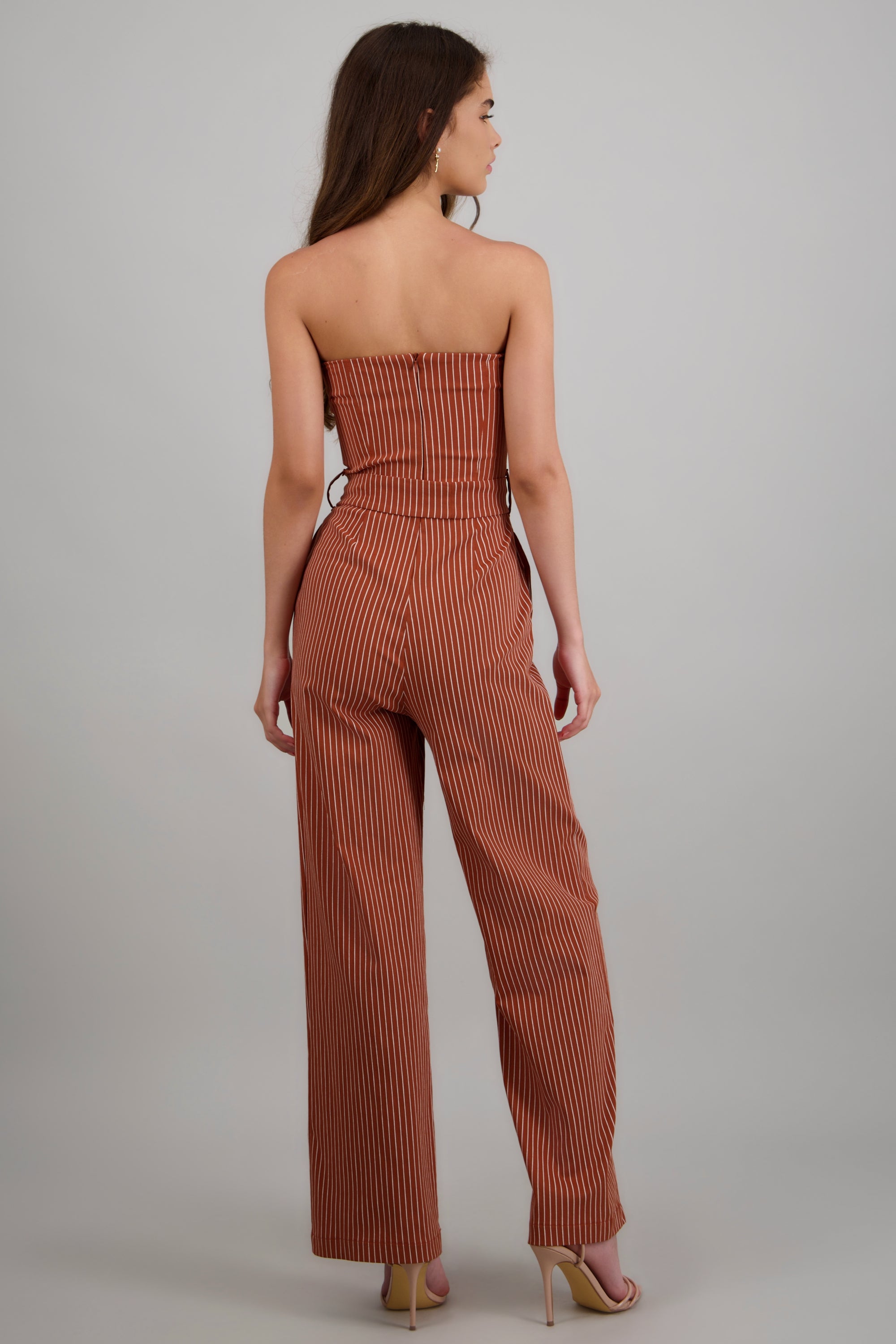Jumpsuit strapless rayas detalle laso LADRILLO