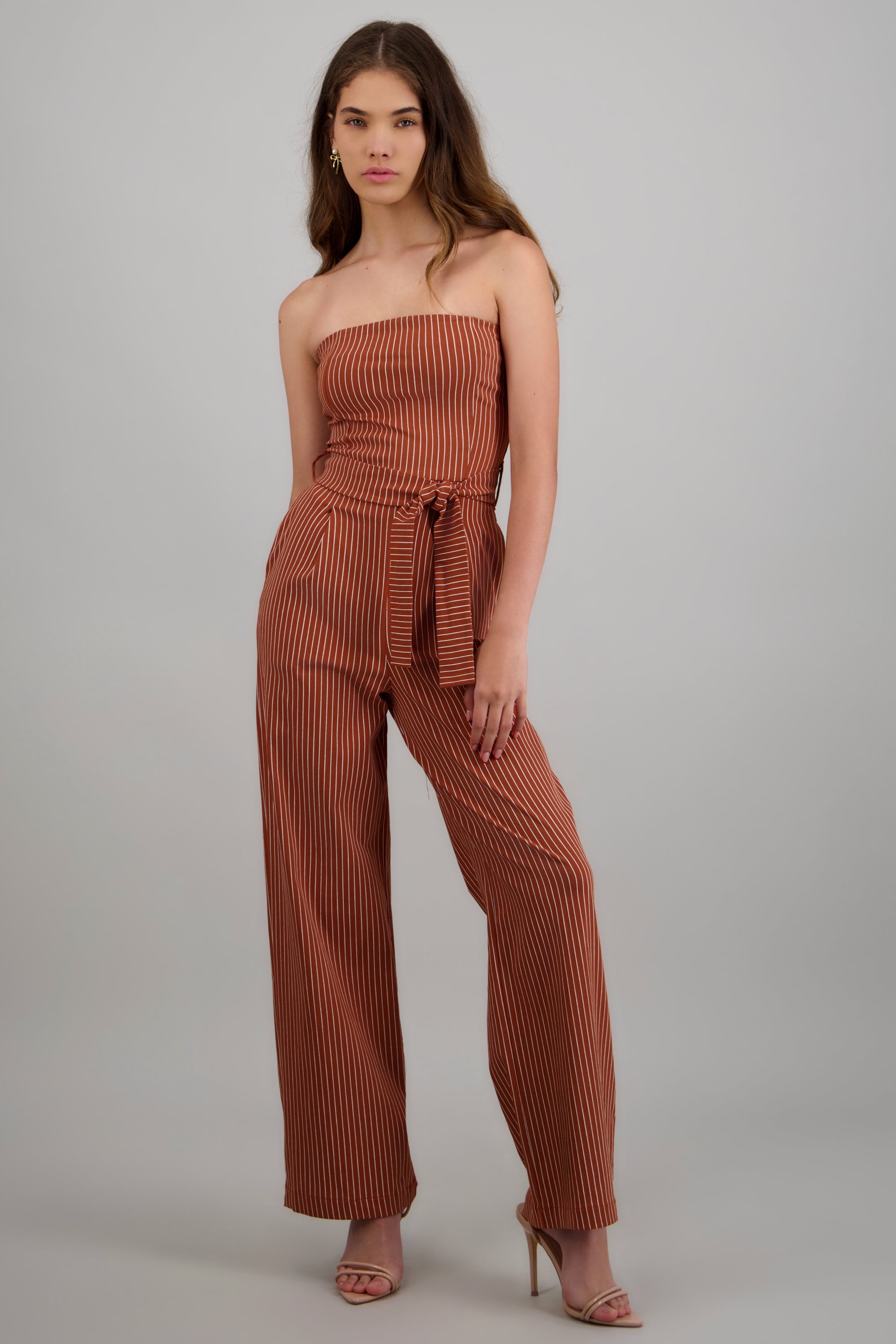 Jumpsuit strapless rayas detalle laso LADRILLO