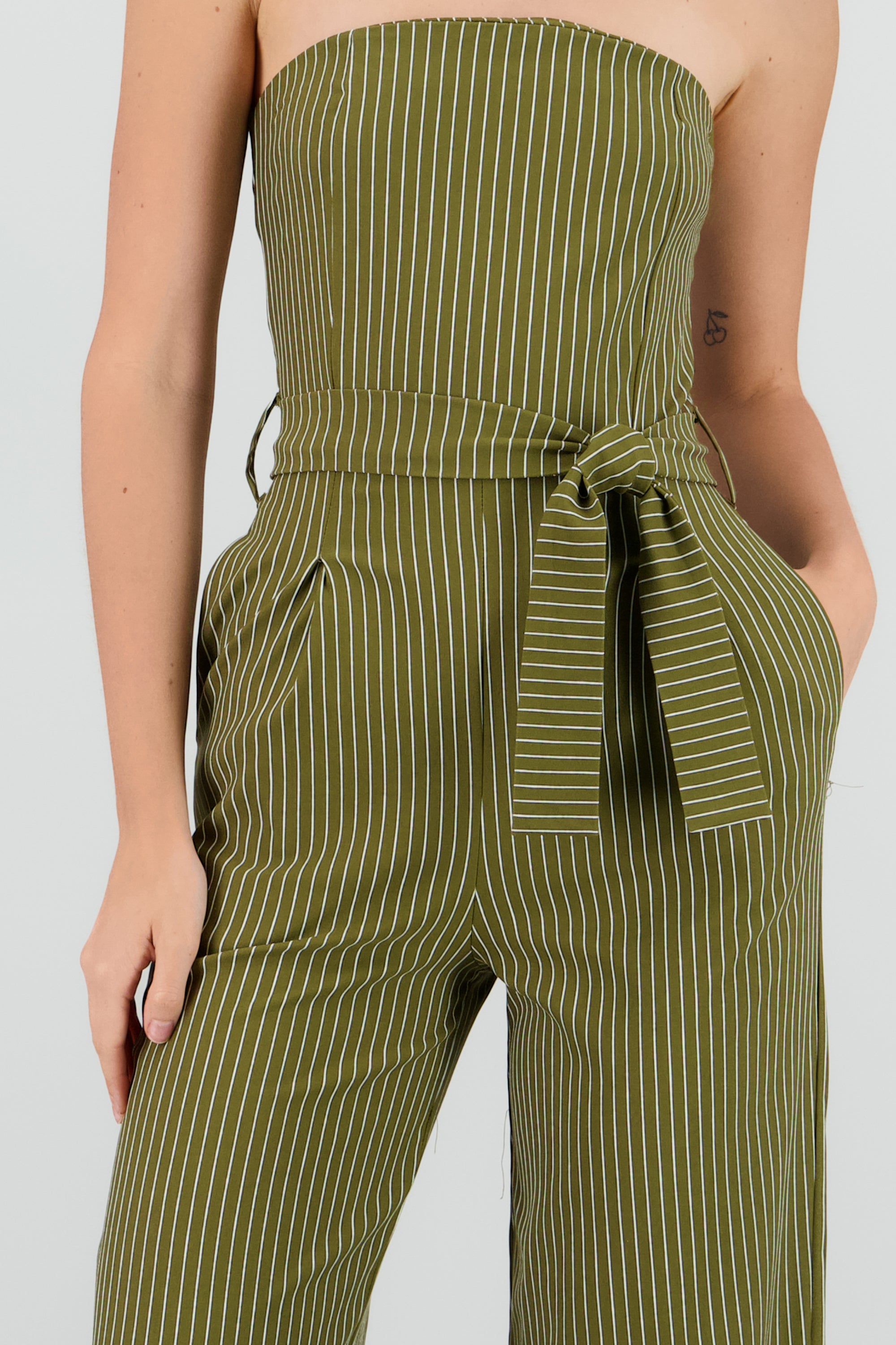 Jumpsuit strapples rayas detalle laso OLIVO