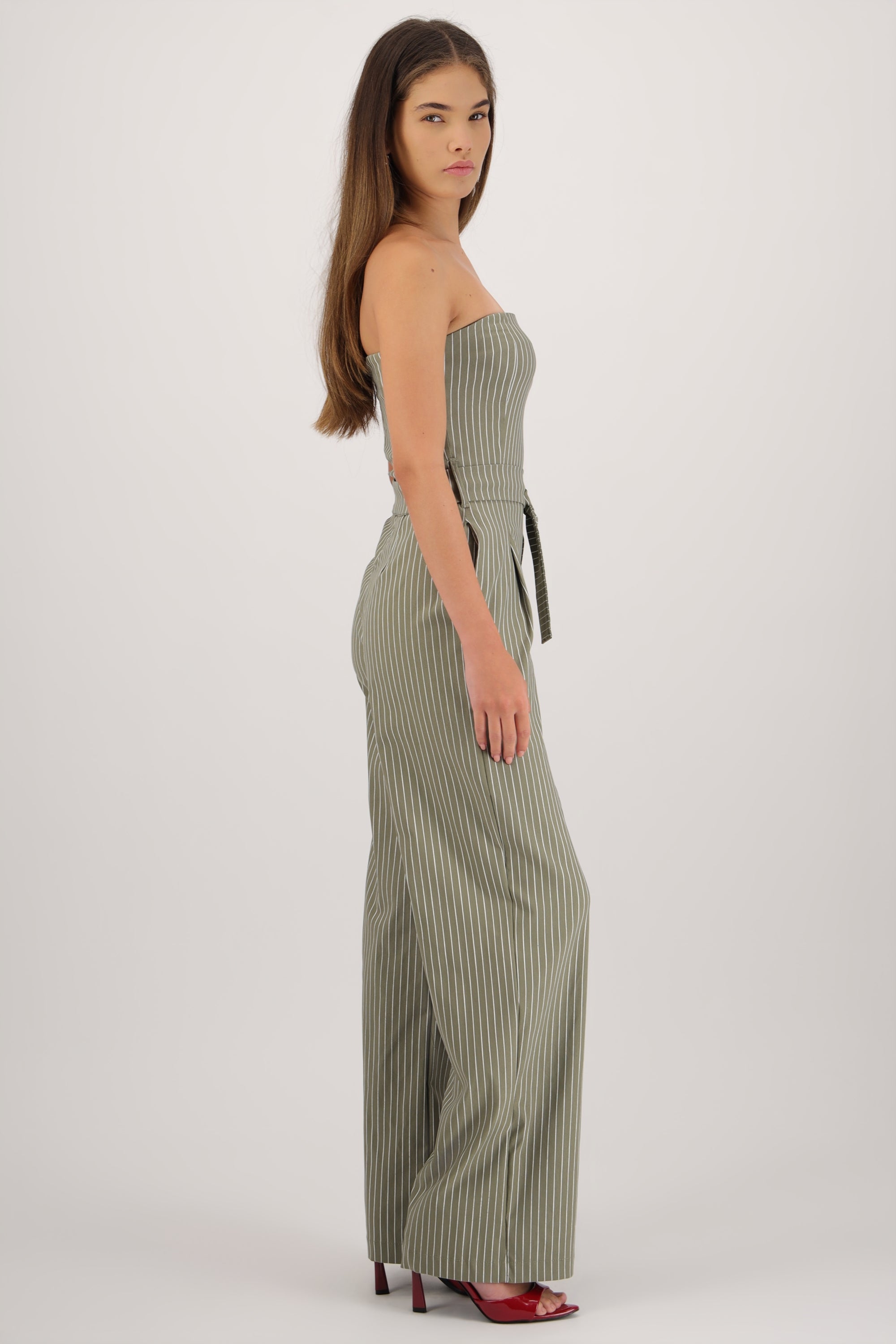 Jumpsuit strapless rayas detalle laso VERDE OBSCURO