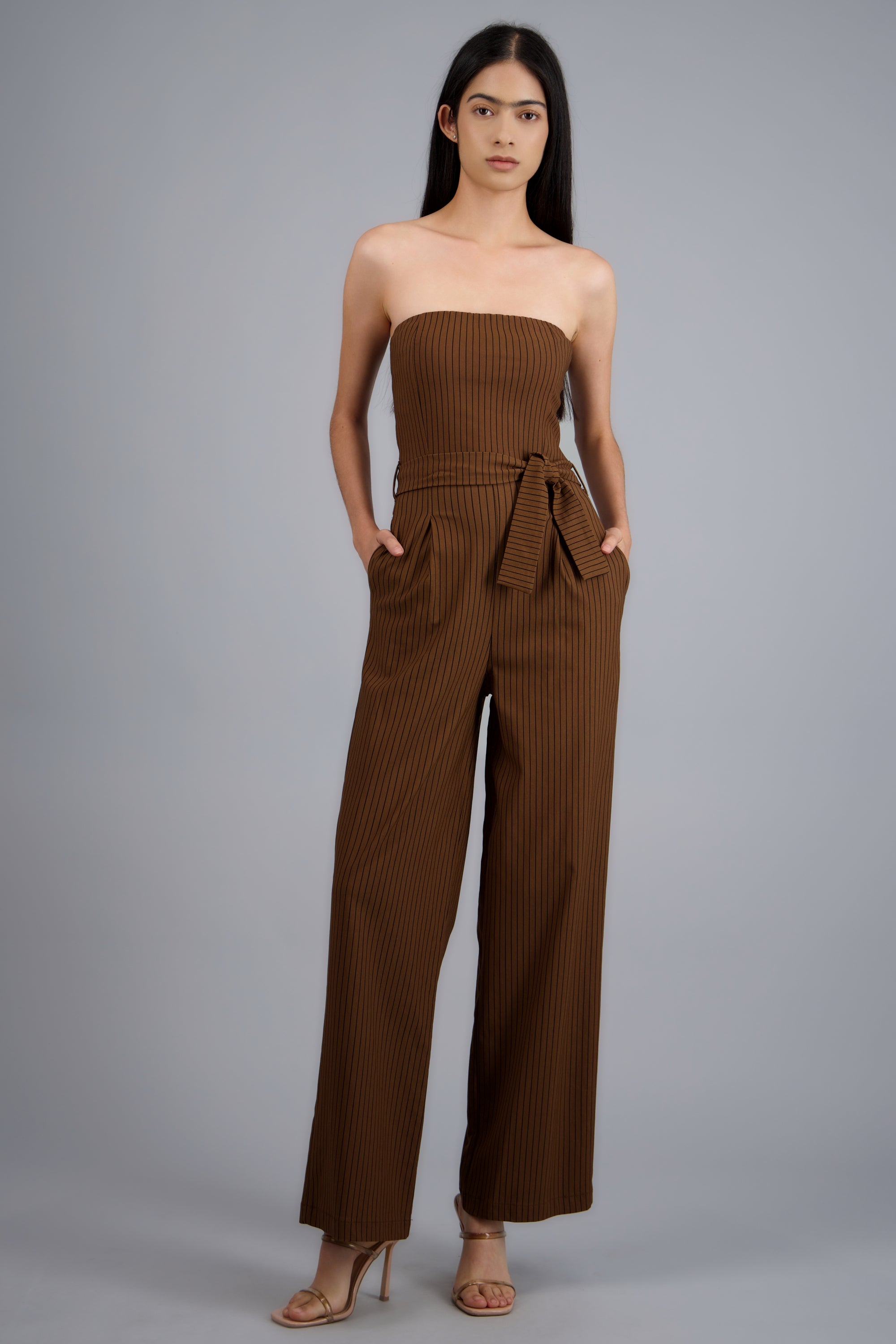 DARK BROWN