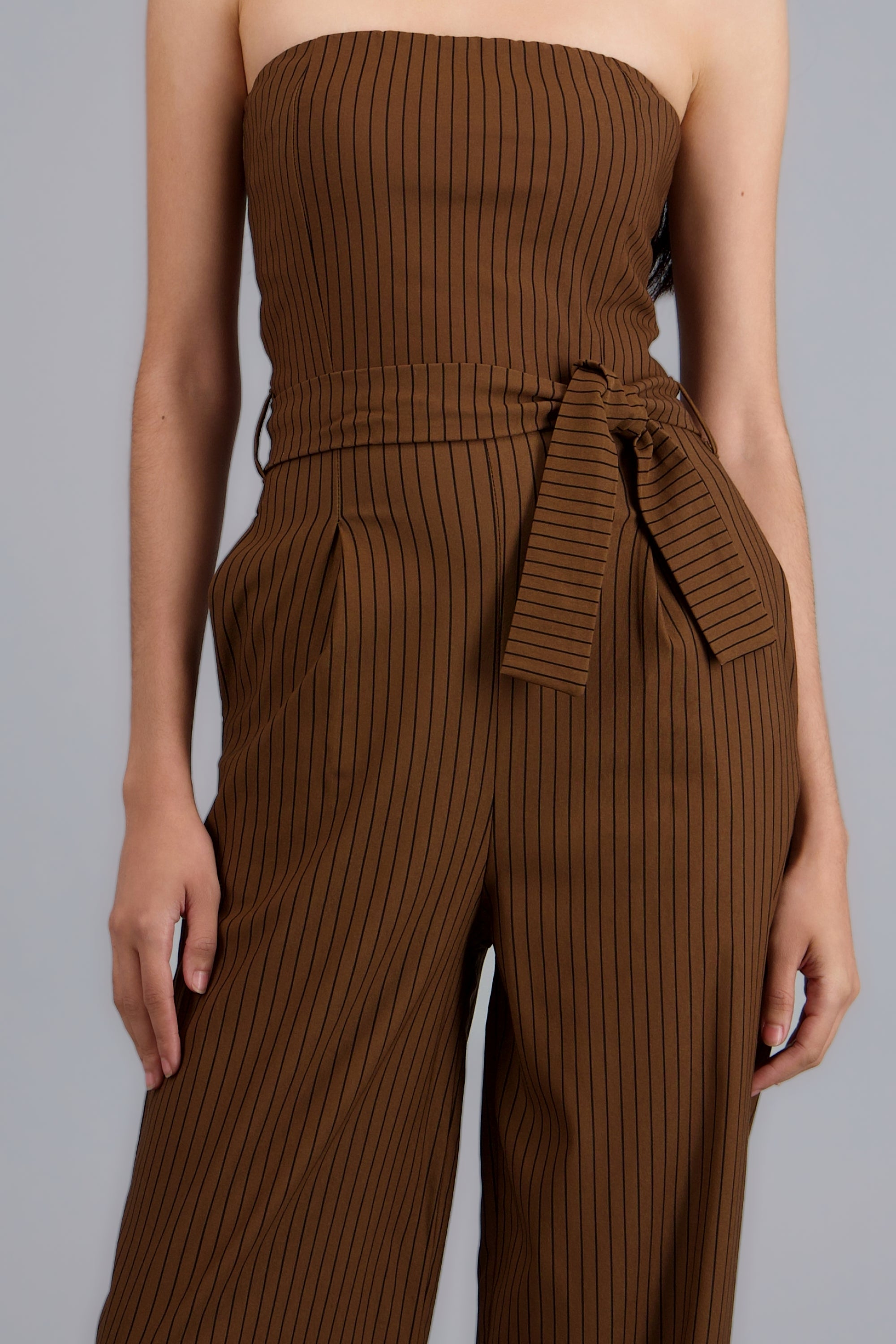 DARK BROWN