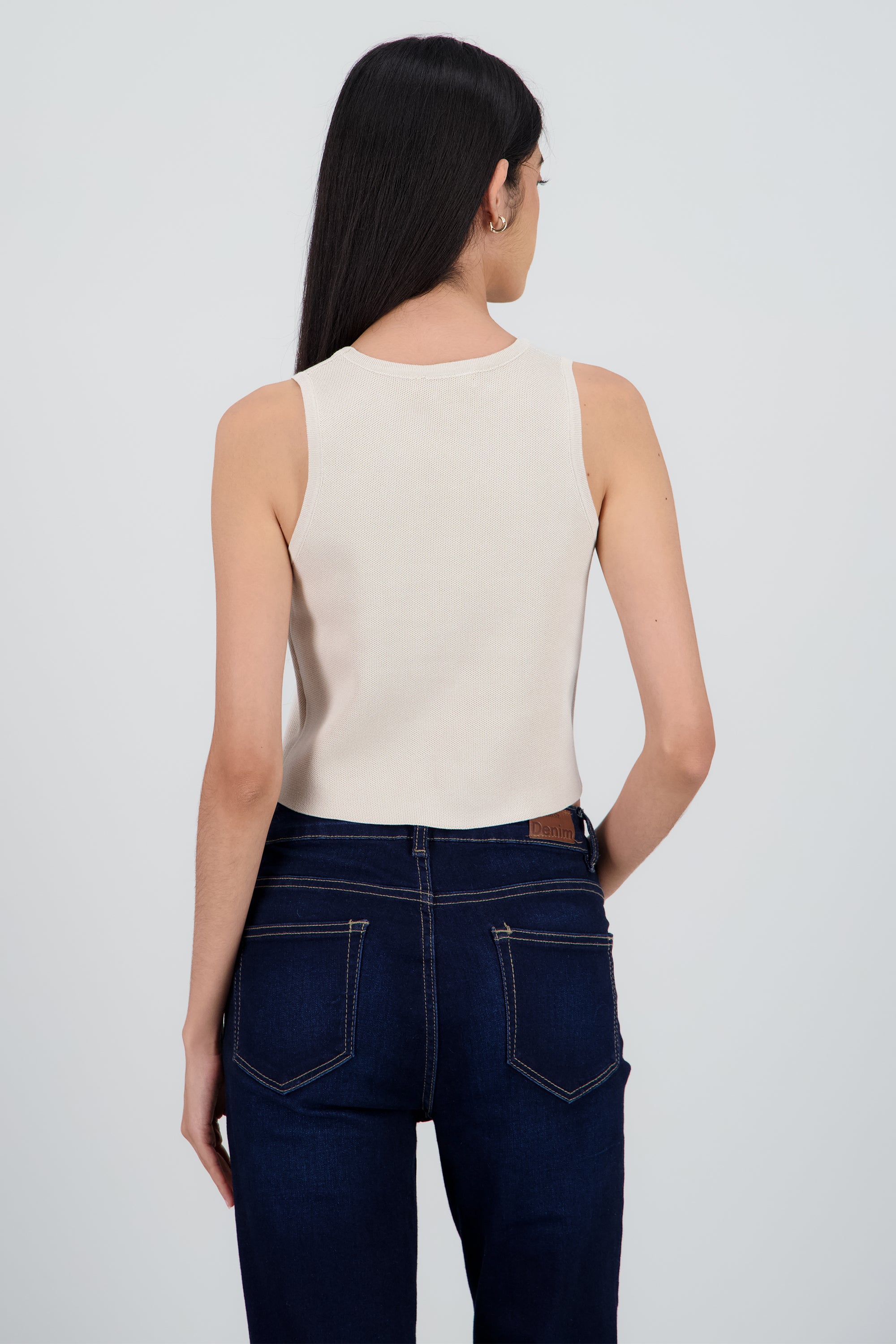Top corto tejido detalle botones BEIGE