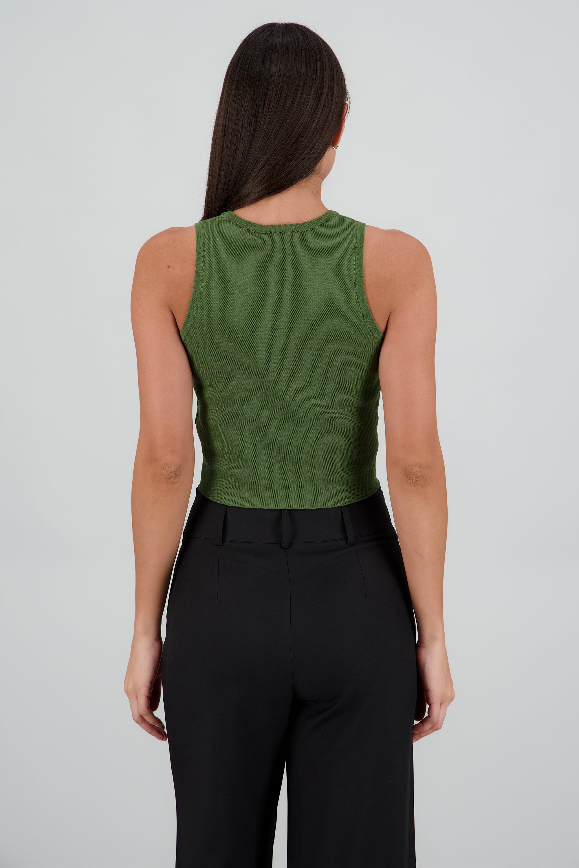 Top corto tejido detalle botones OLIVO