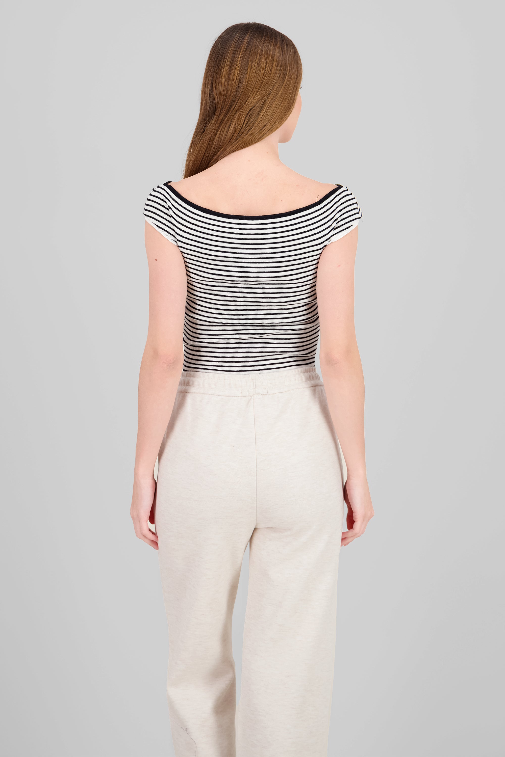 Top off shoulder detalle frunce NEGRO COMBO