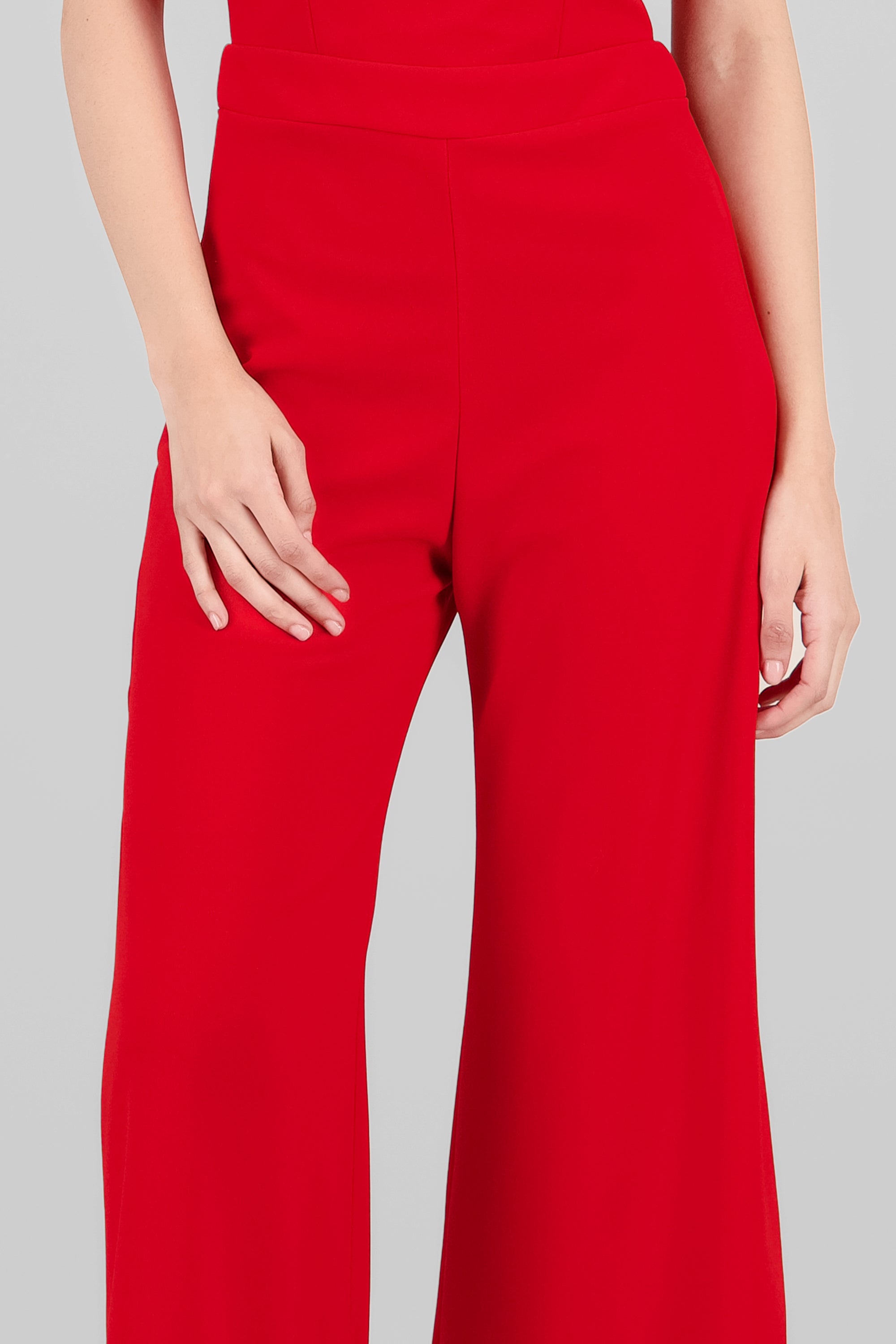 Jumpsuit tirantes detalle abertura escote ROJO