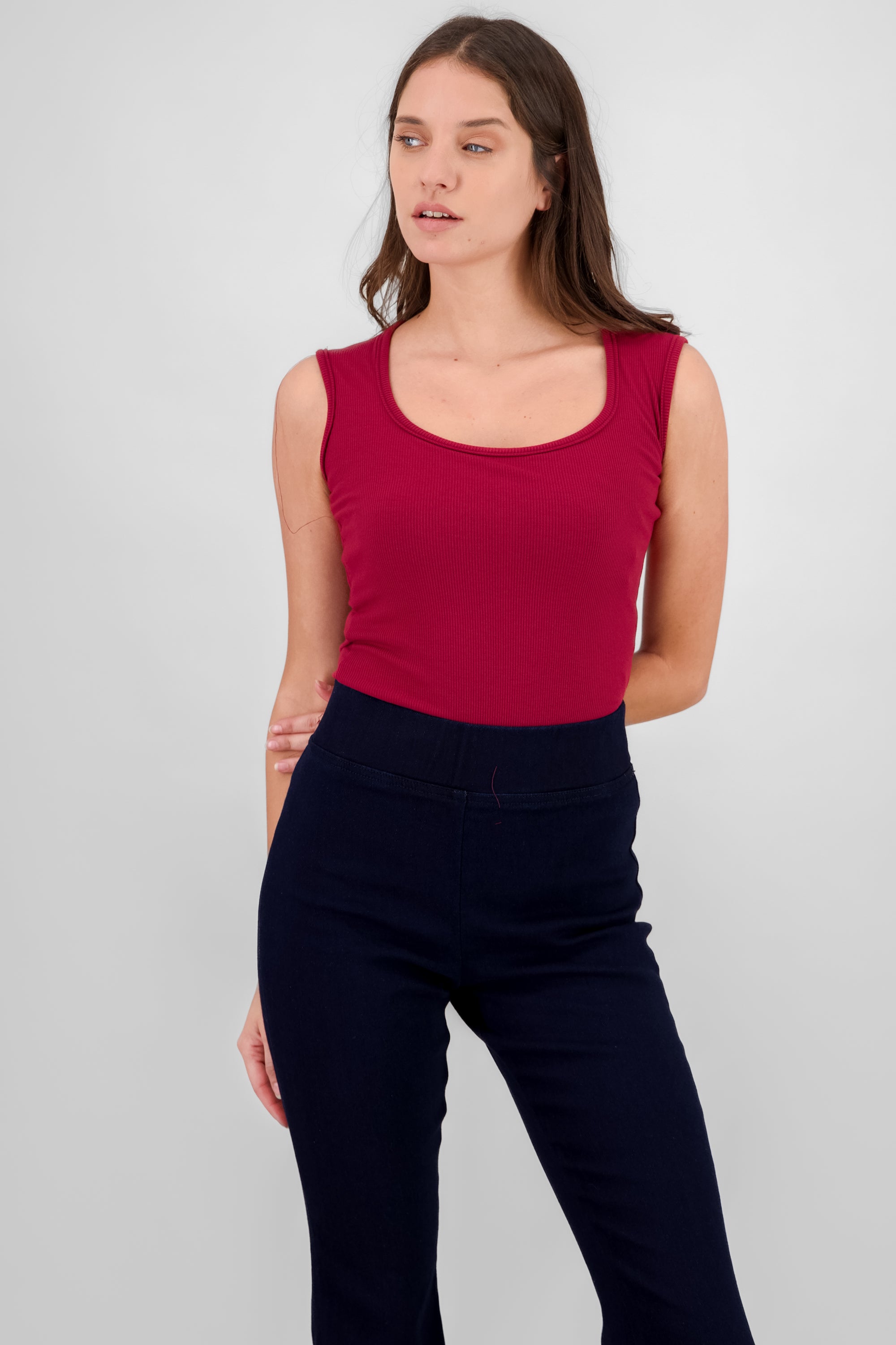 BURNT RED
