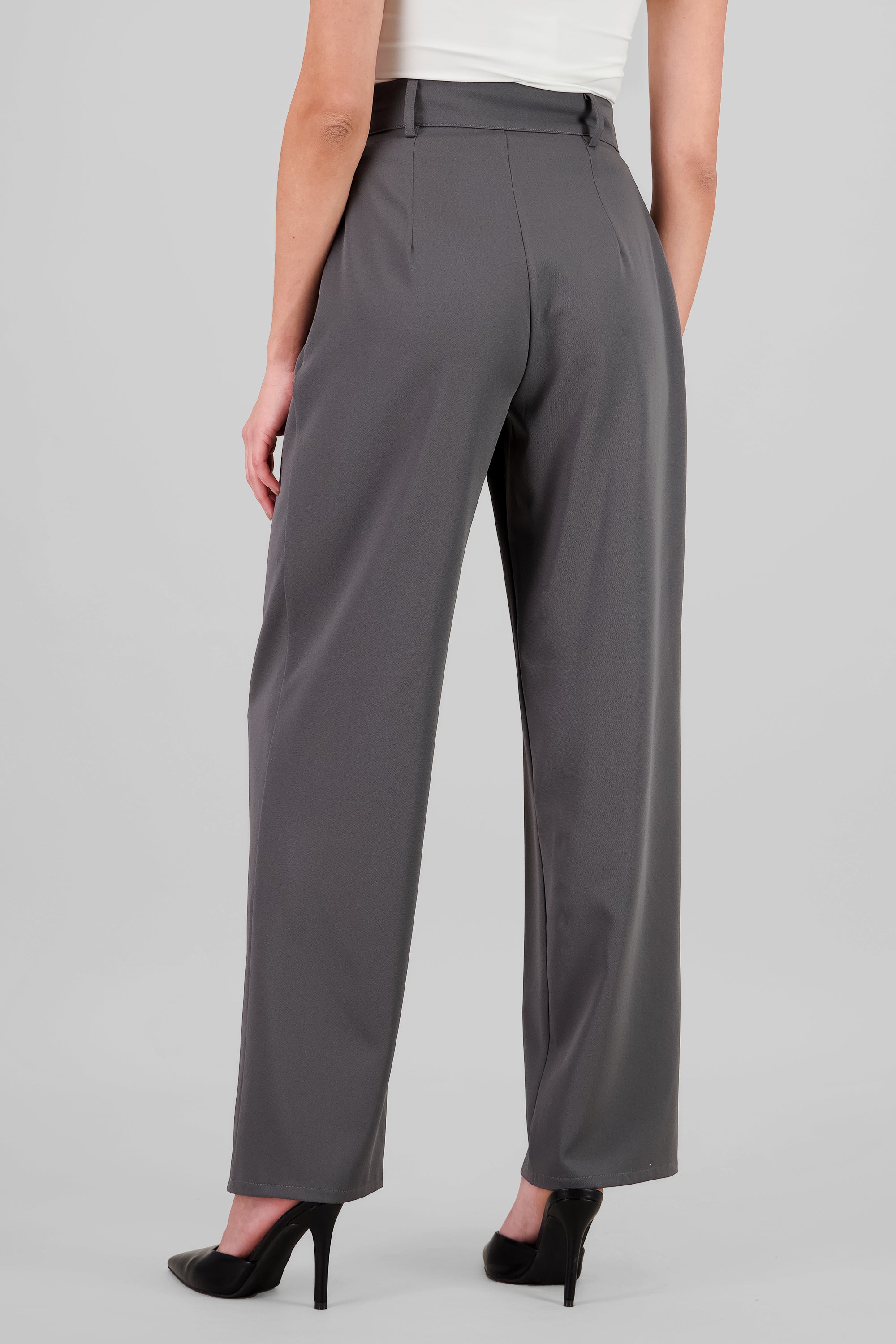 Pantalon recto detalle pinzas GRIS OBSCURO