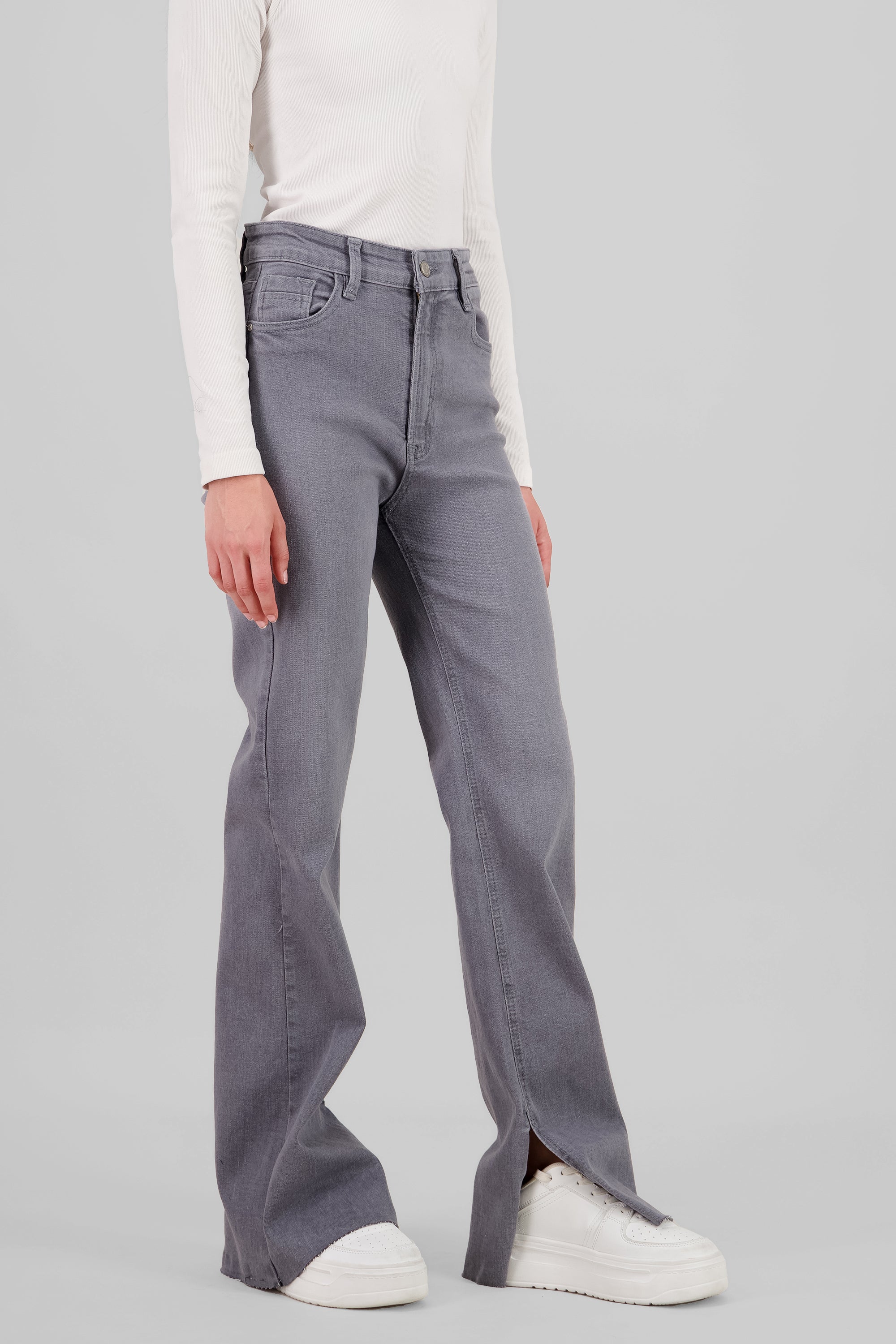GRAY