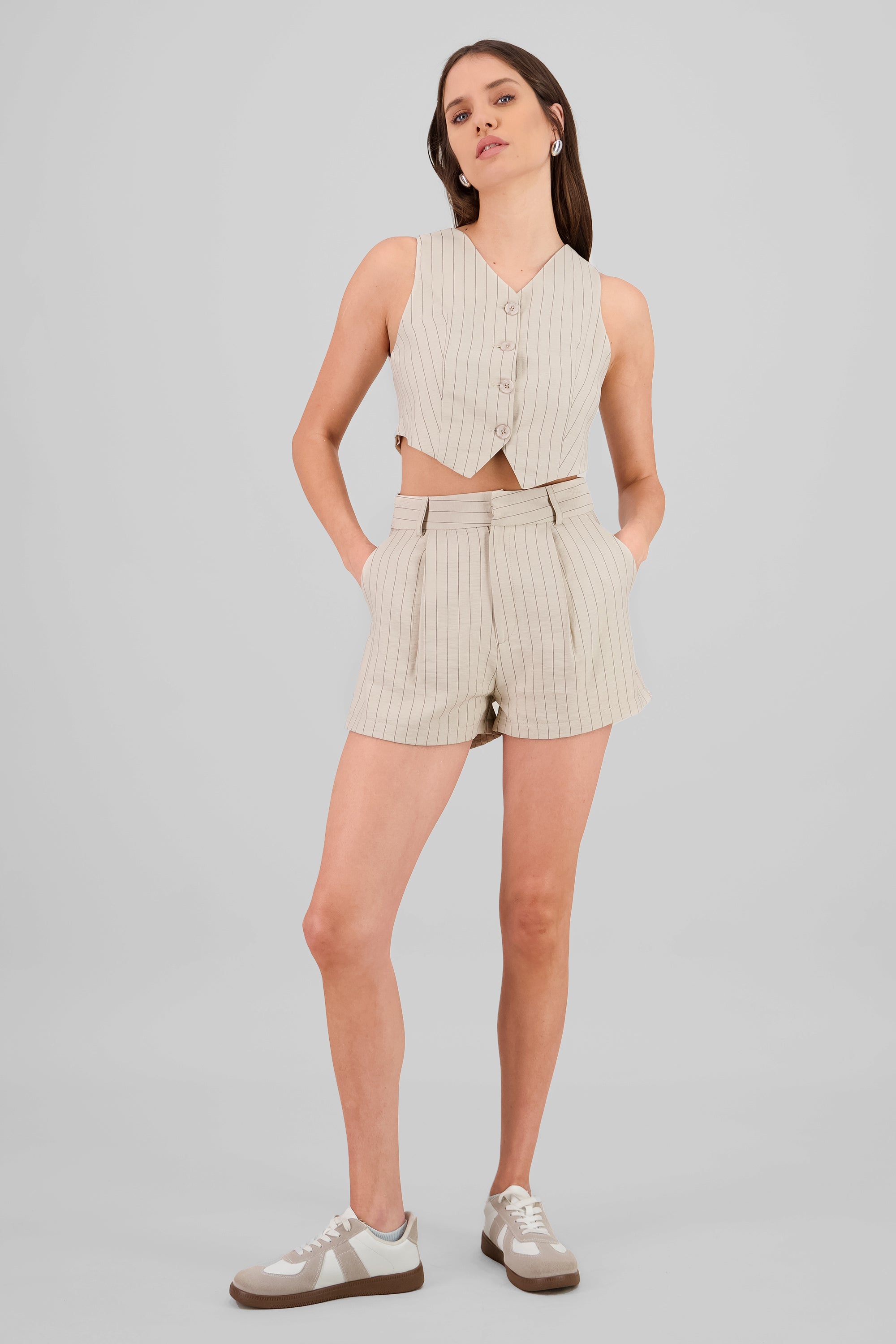 Short rayas detalle pinzas bolsillos BEIGE