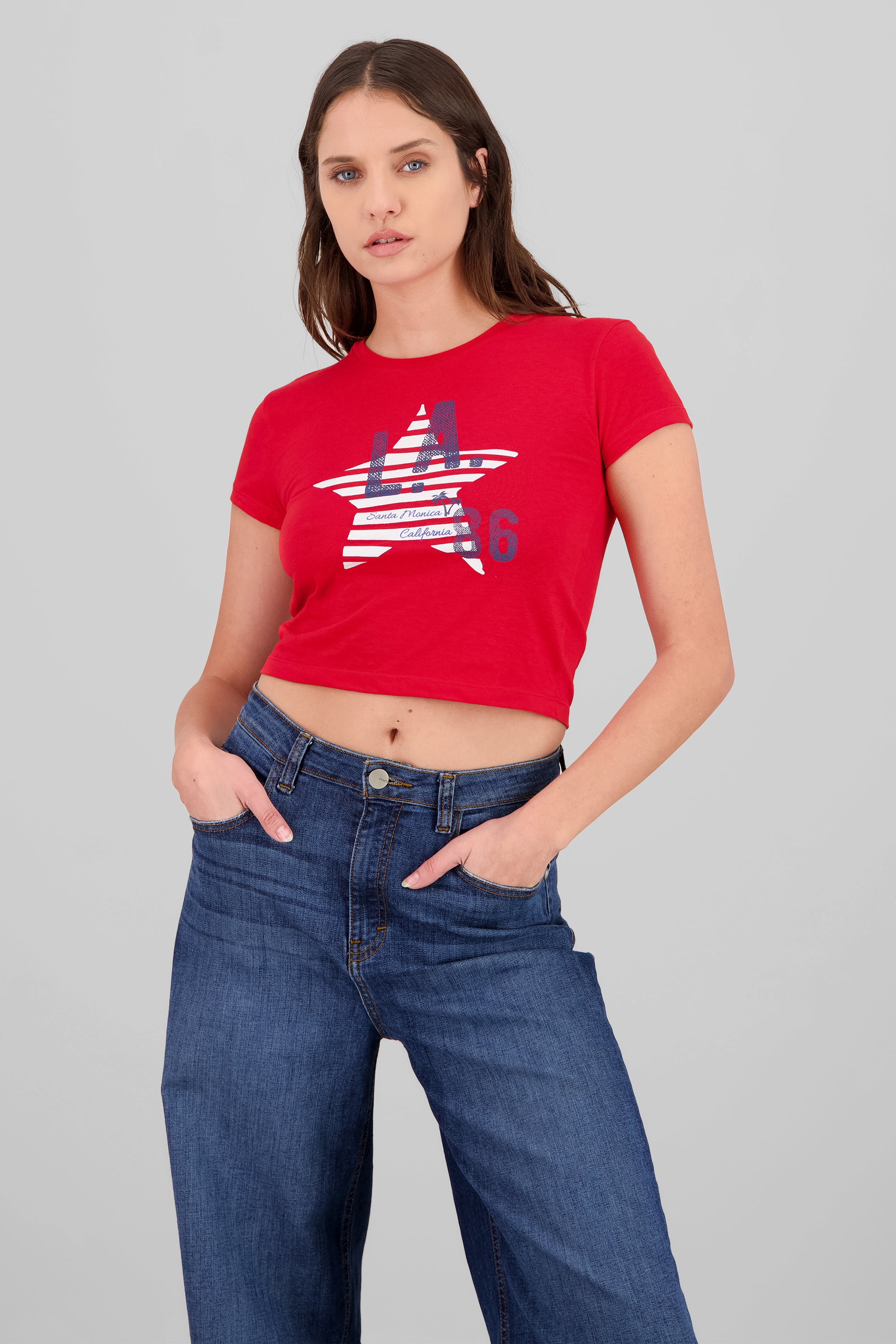 T-shirt de california con escote en v ROJO COMBO