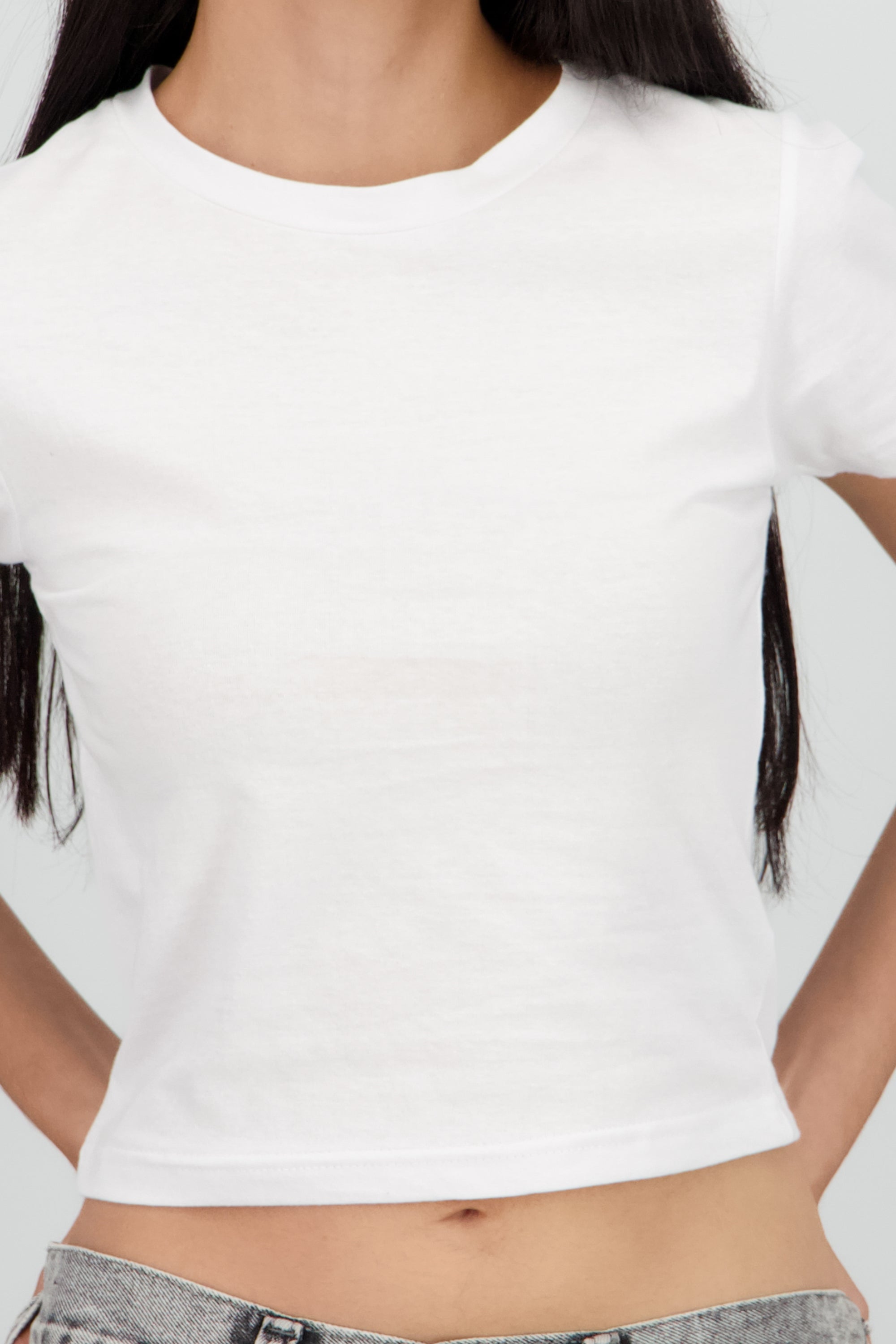 Top liso de cuello redondo BLANCO