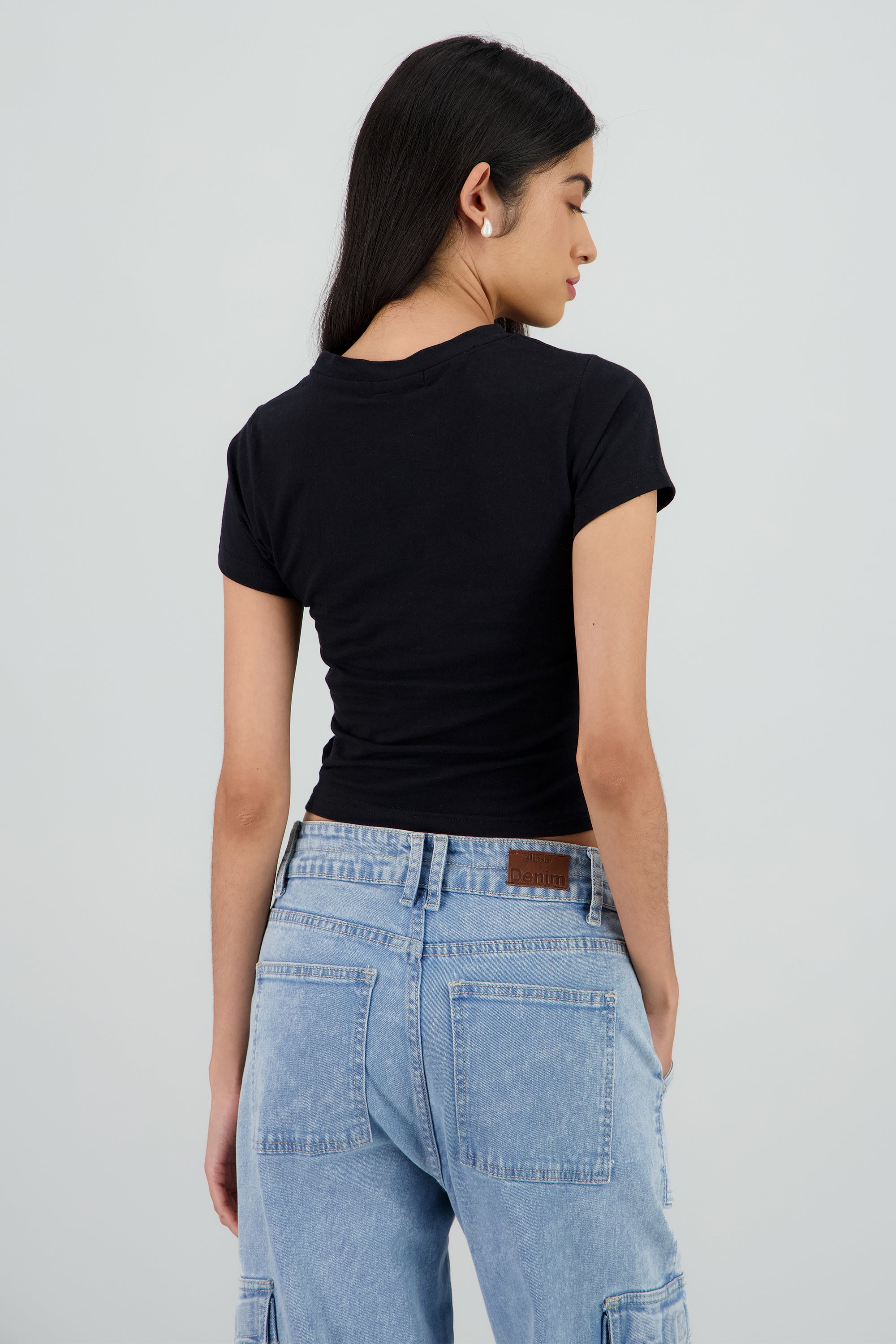 Top liso de cuello redondo NEGRO