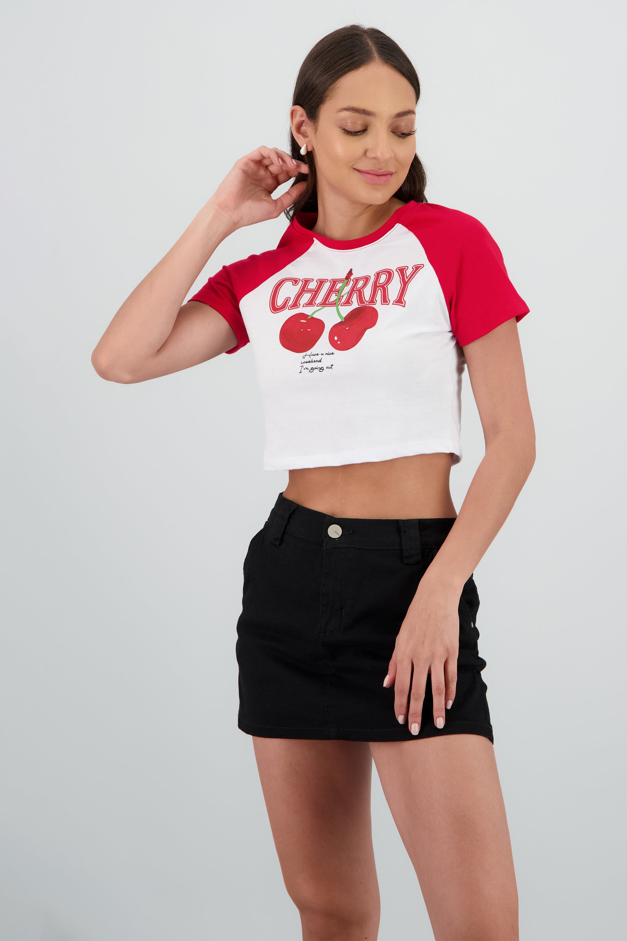 Playera crop cerezas contraste mangas ROJO COMBO