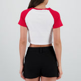 Playera crop cerezas contraste mangas