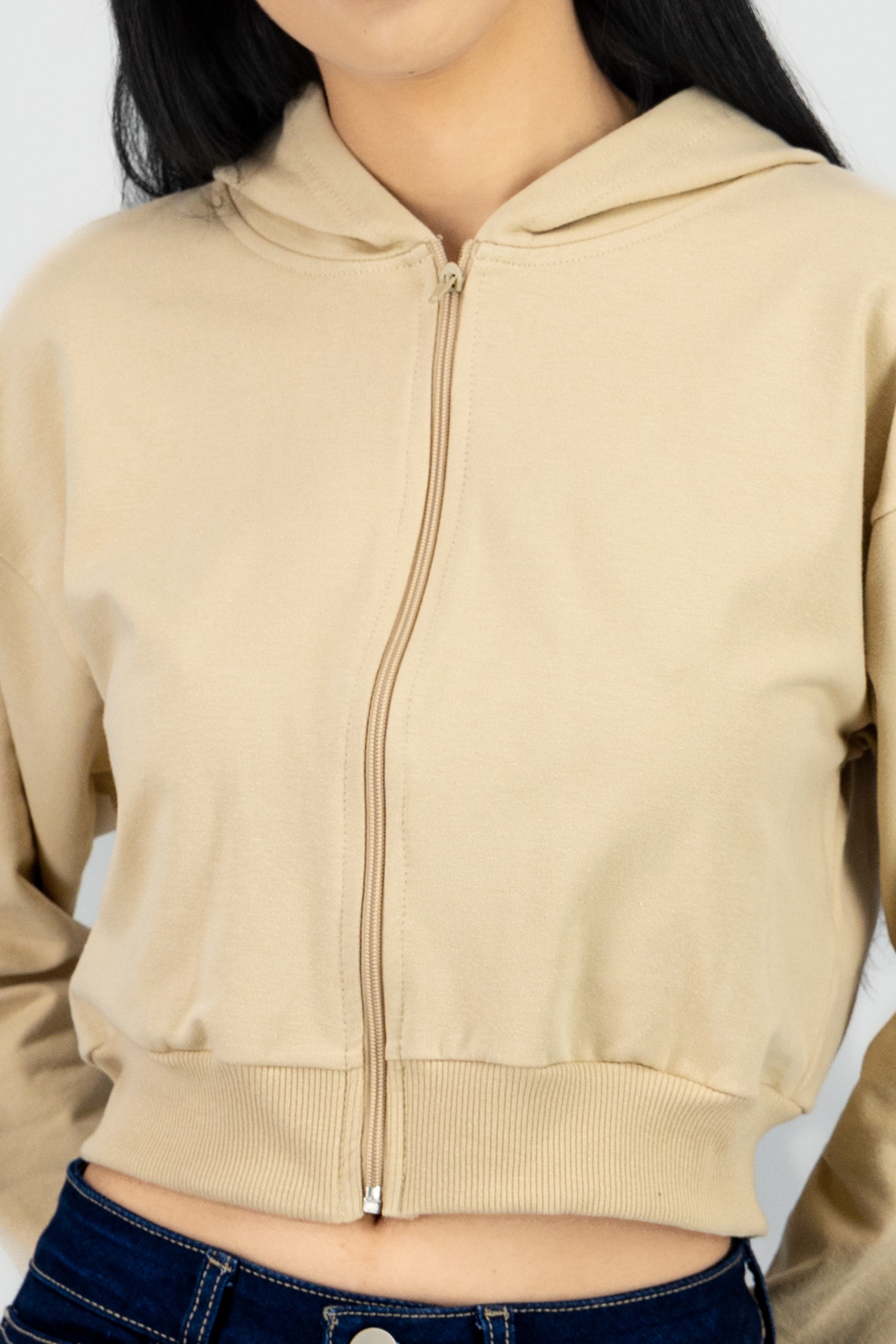 Sudadera crop cierre estampado espalda BEIGE