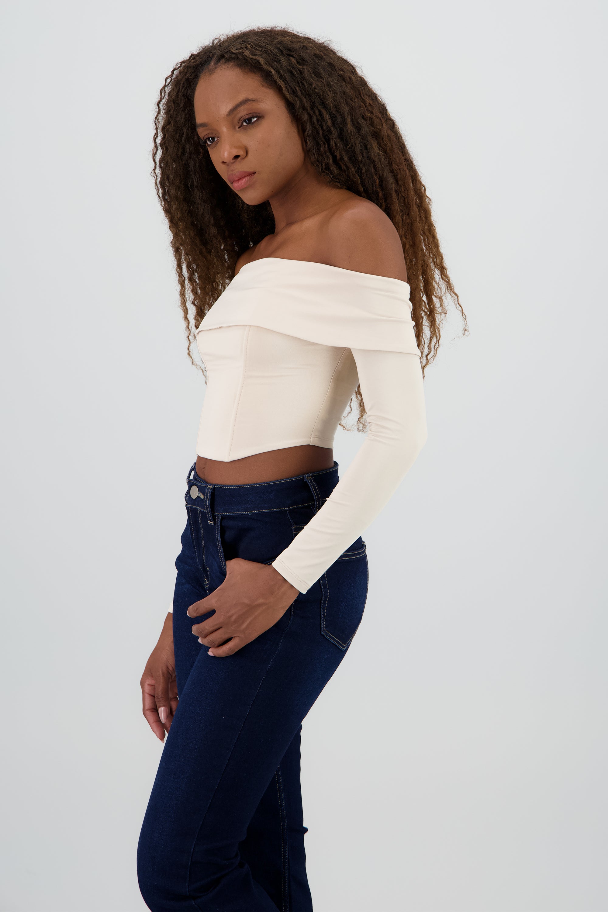 Top off shoulder con varillas BEIGE
