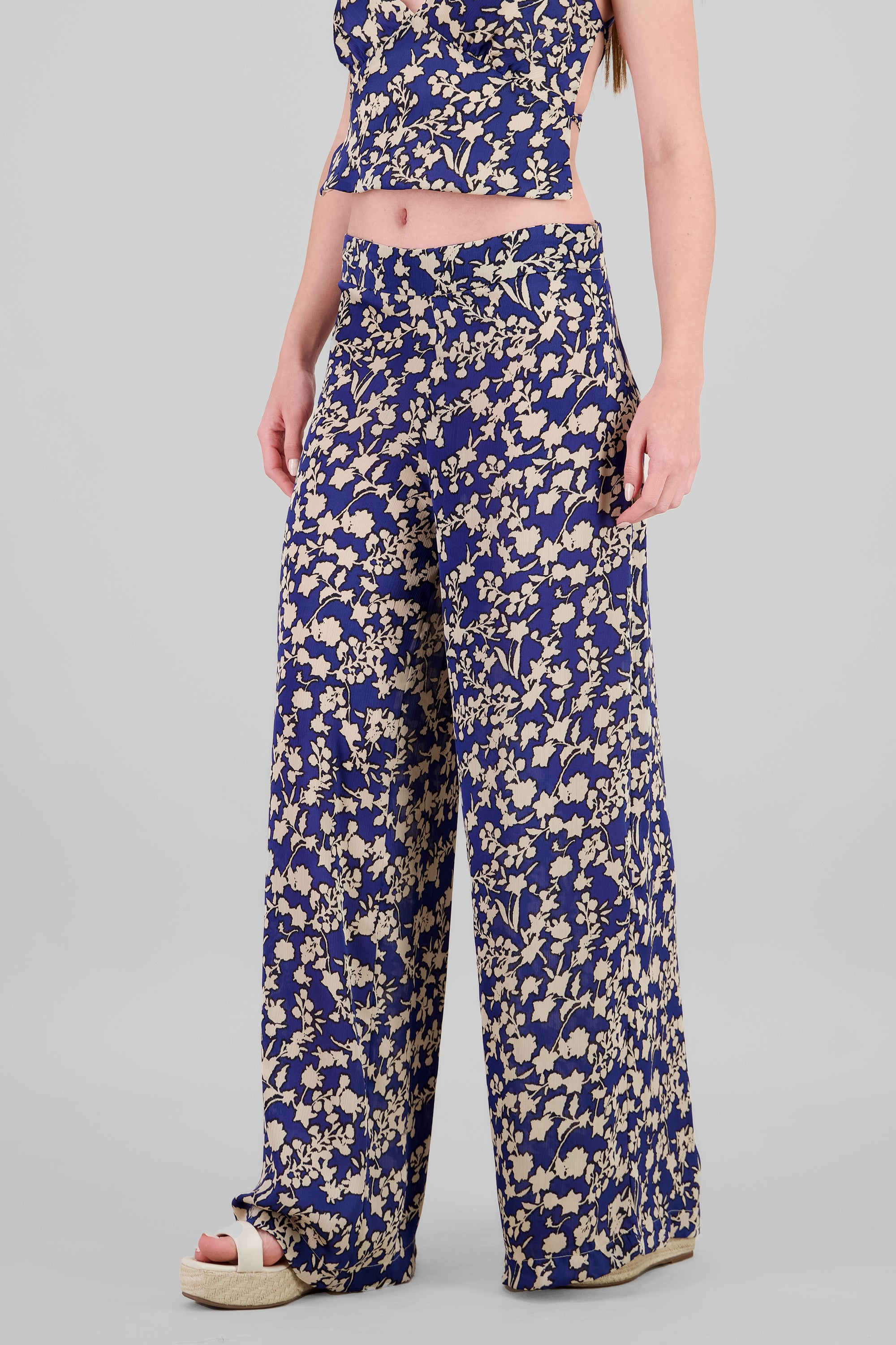 Pantalon amplio estampado flores AZUL COMBO