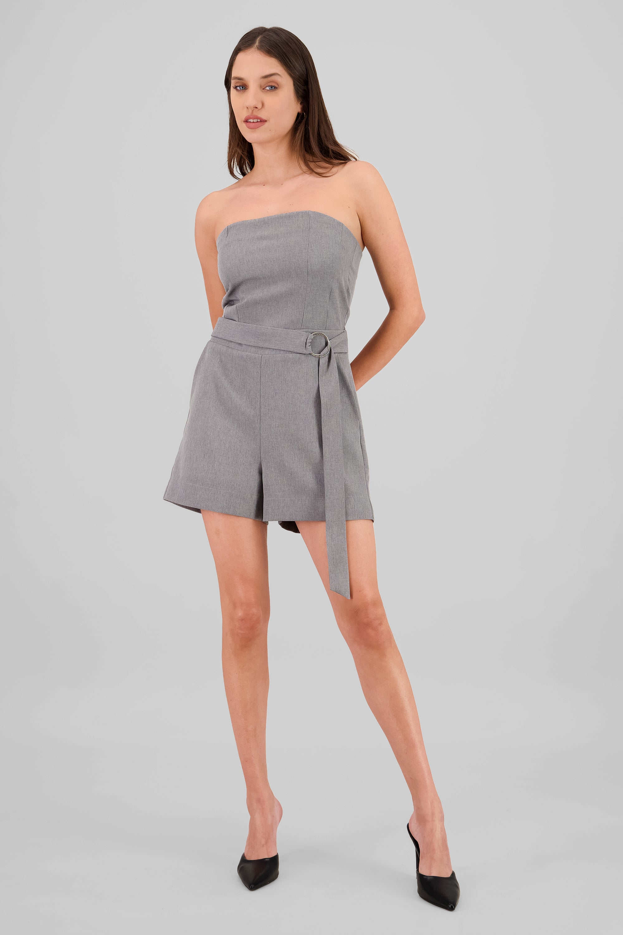 Romper strapless detalle cinturon GRIS