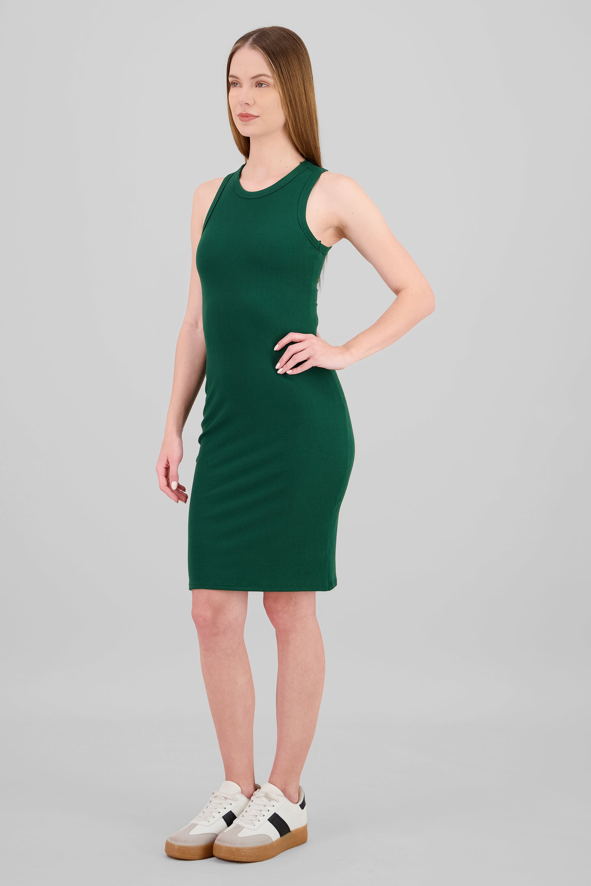 Vestido midi sin manga cuello redondo VERDE CAZADOR