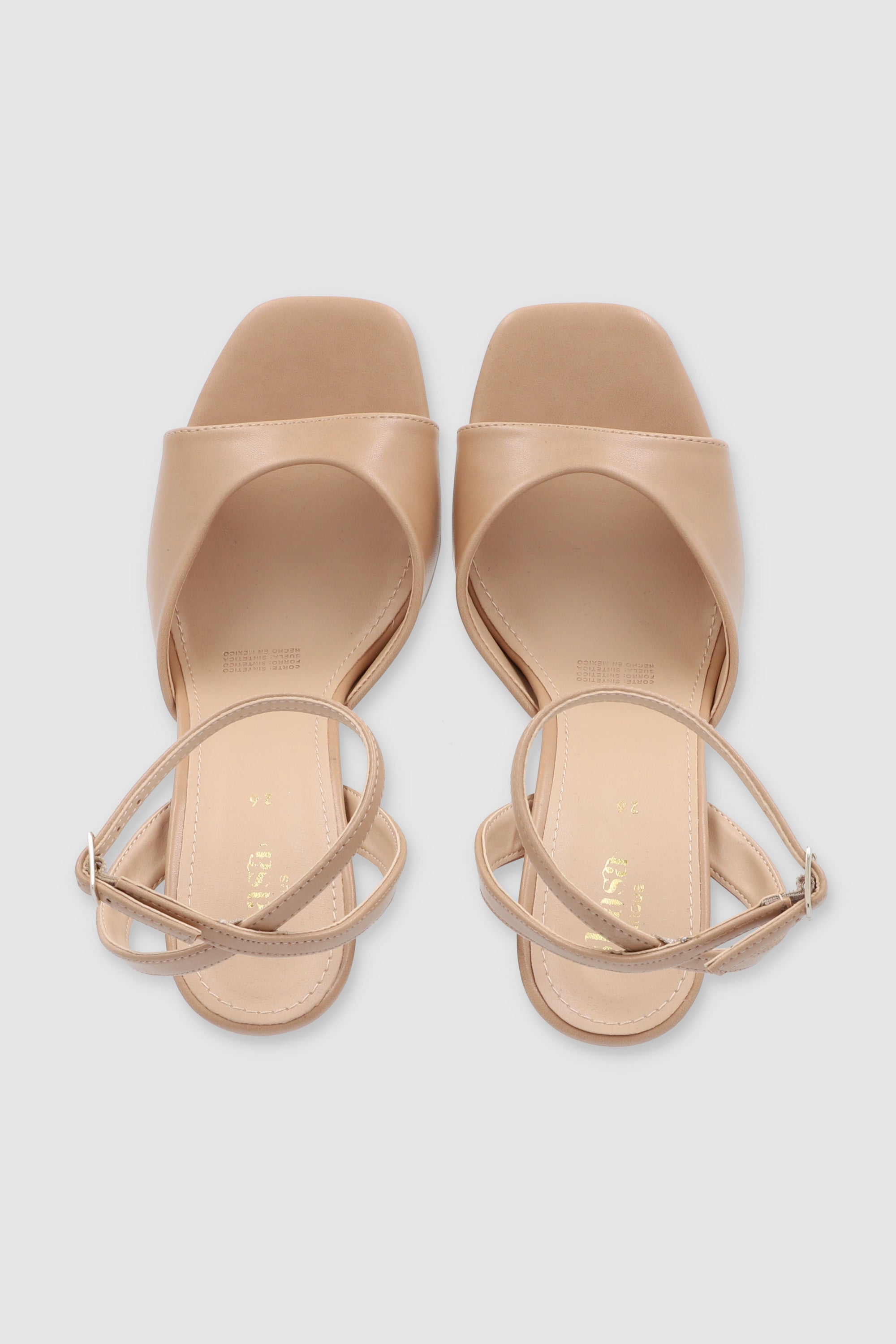 Tacón acampanado tira peep toe NUDE