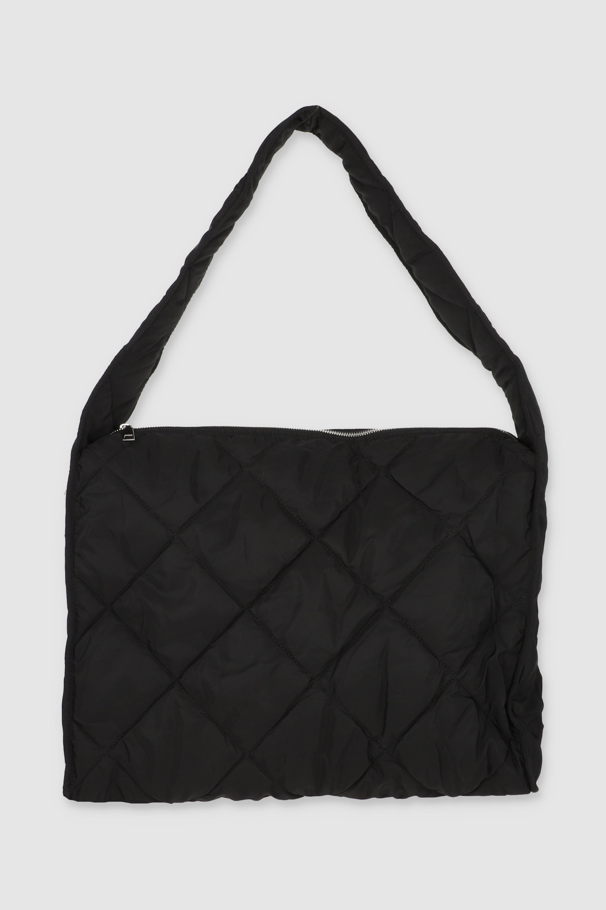 Bolso tote capitonado oversize NEGRO