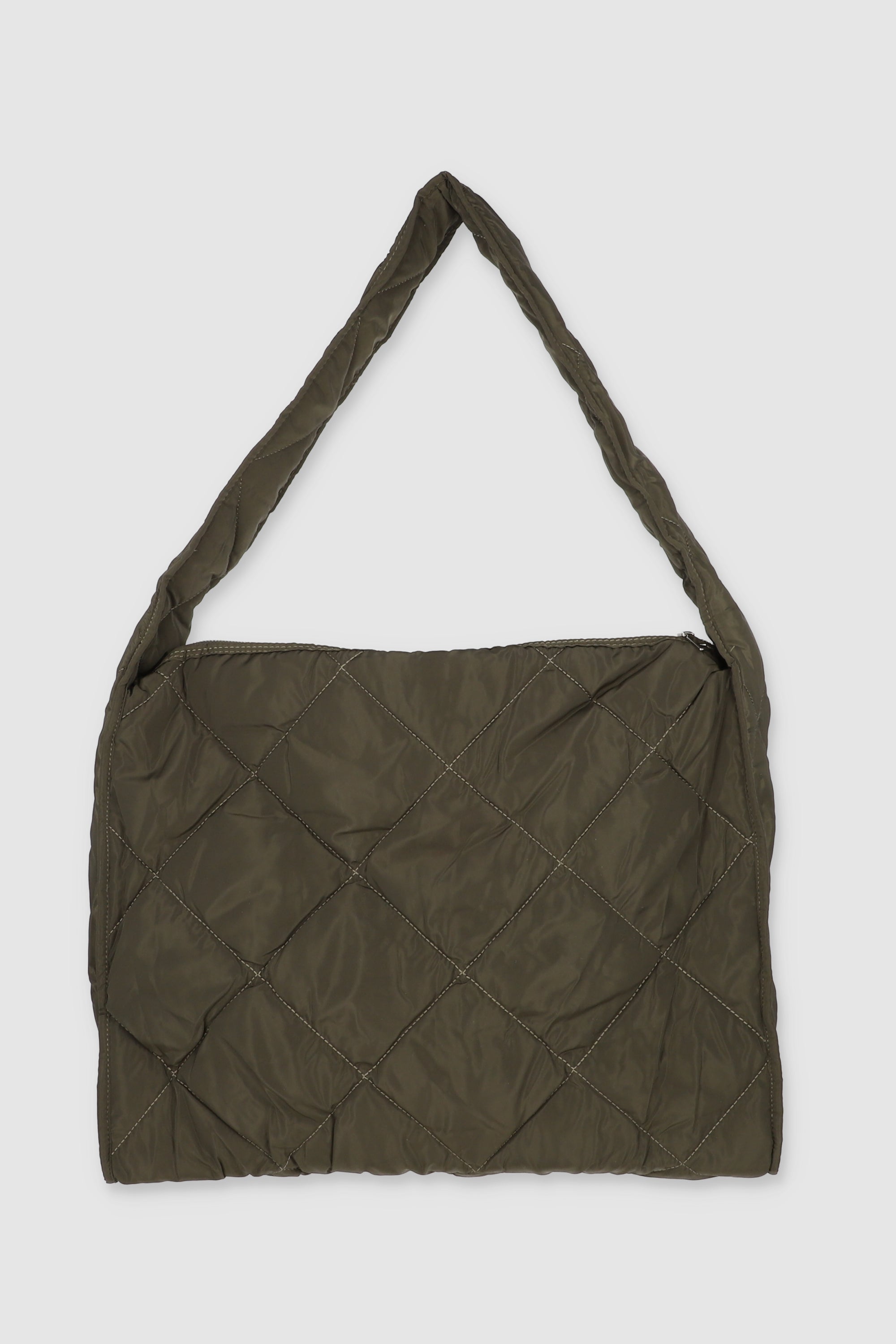 Bolso tote capitonado oversize OLIVO