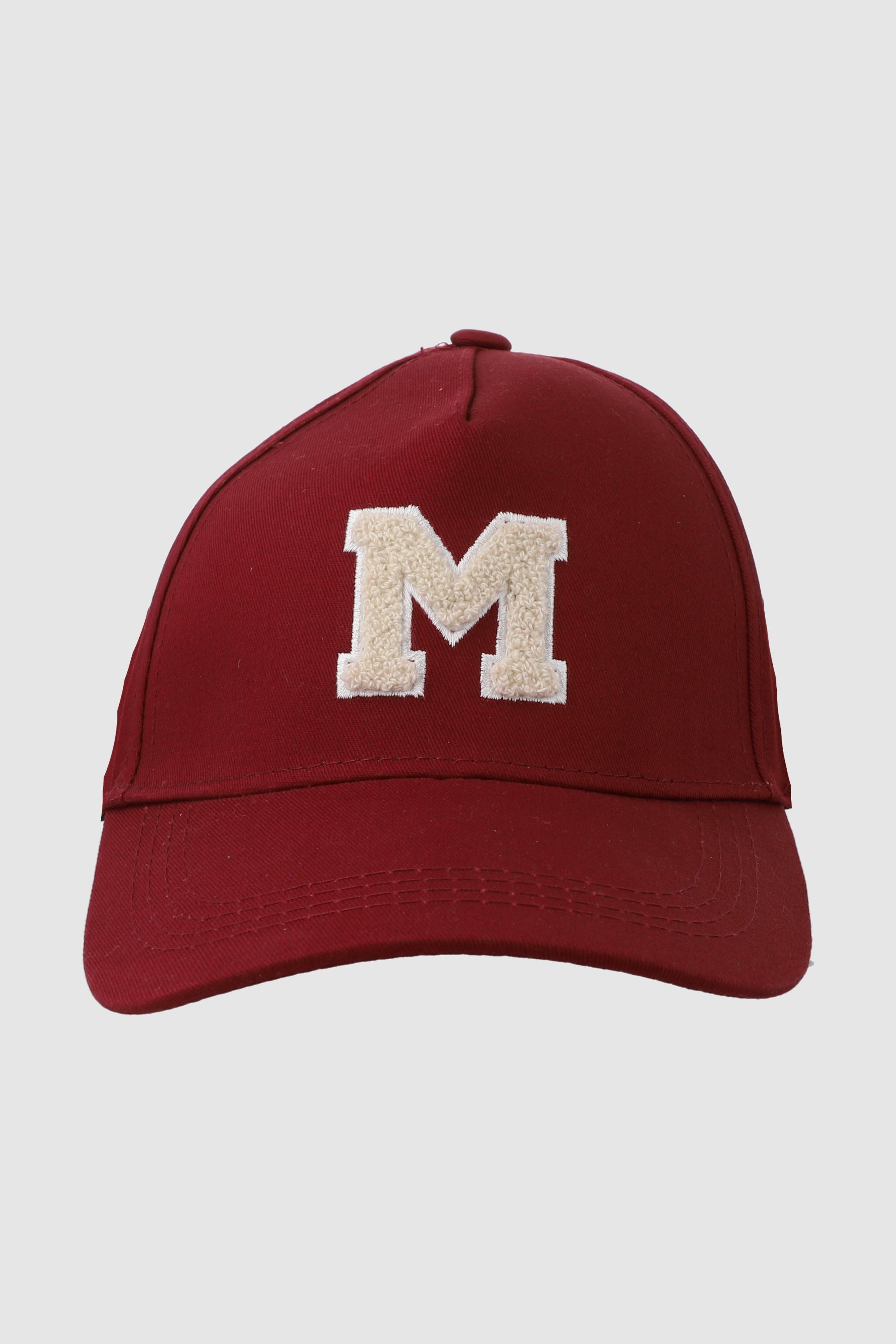 Gorra letra m VINO