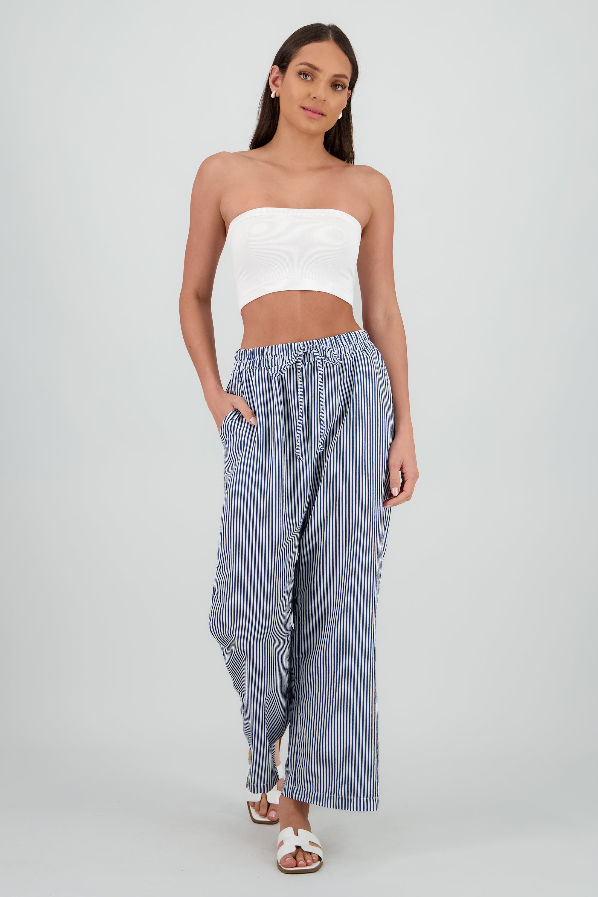 Pantalon amplio detalle resorte rayas