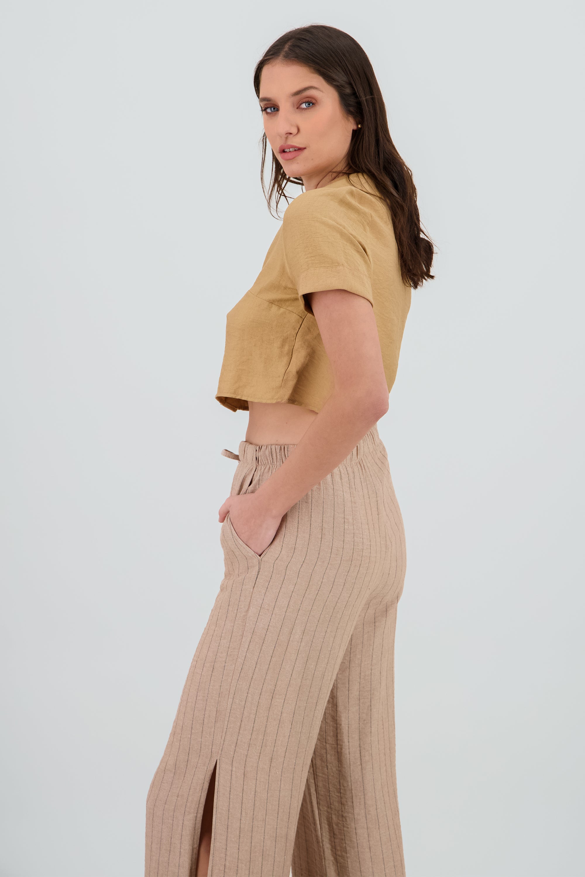 KHAKI