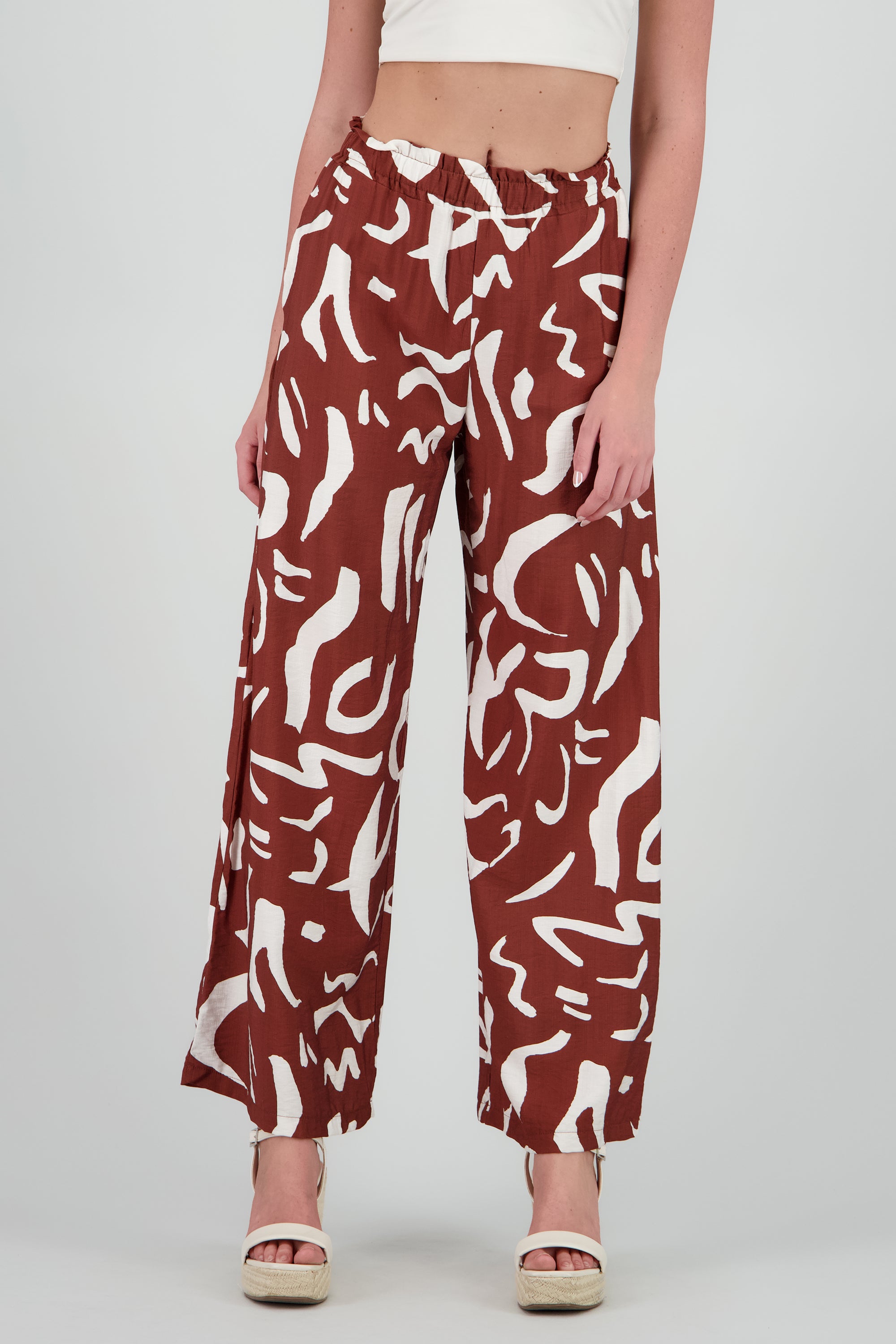 Pantalon amplio detalle resorte estampado CAFE COMBO