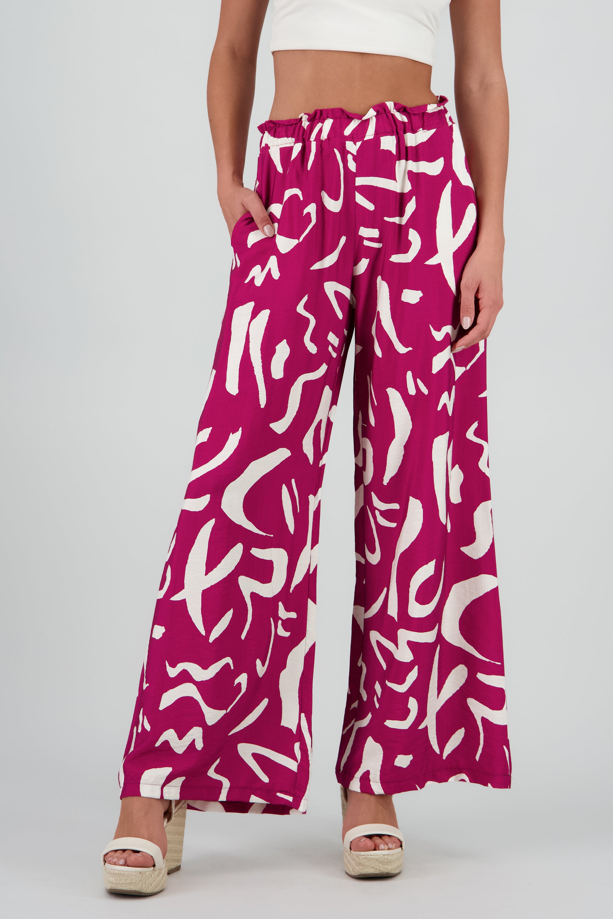 Pantalon amplio detalle resorte estampado VINO COMBO