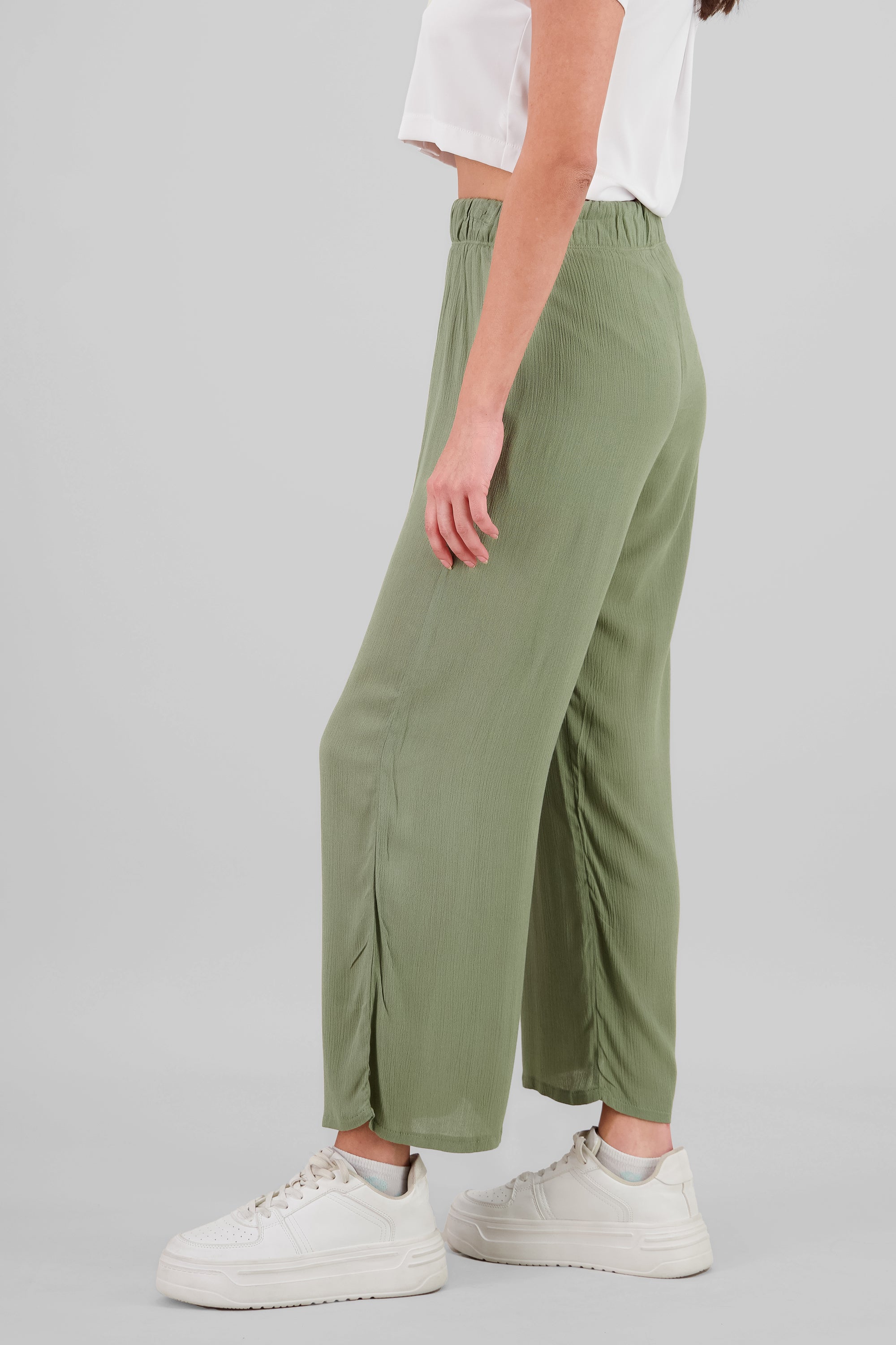 LIGHT GREEN