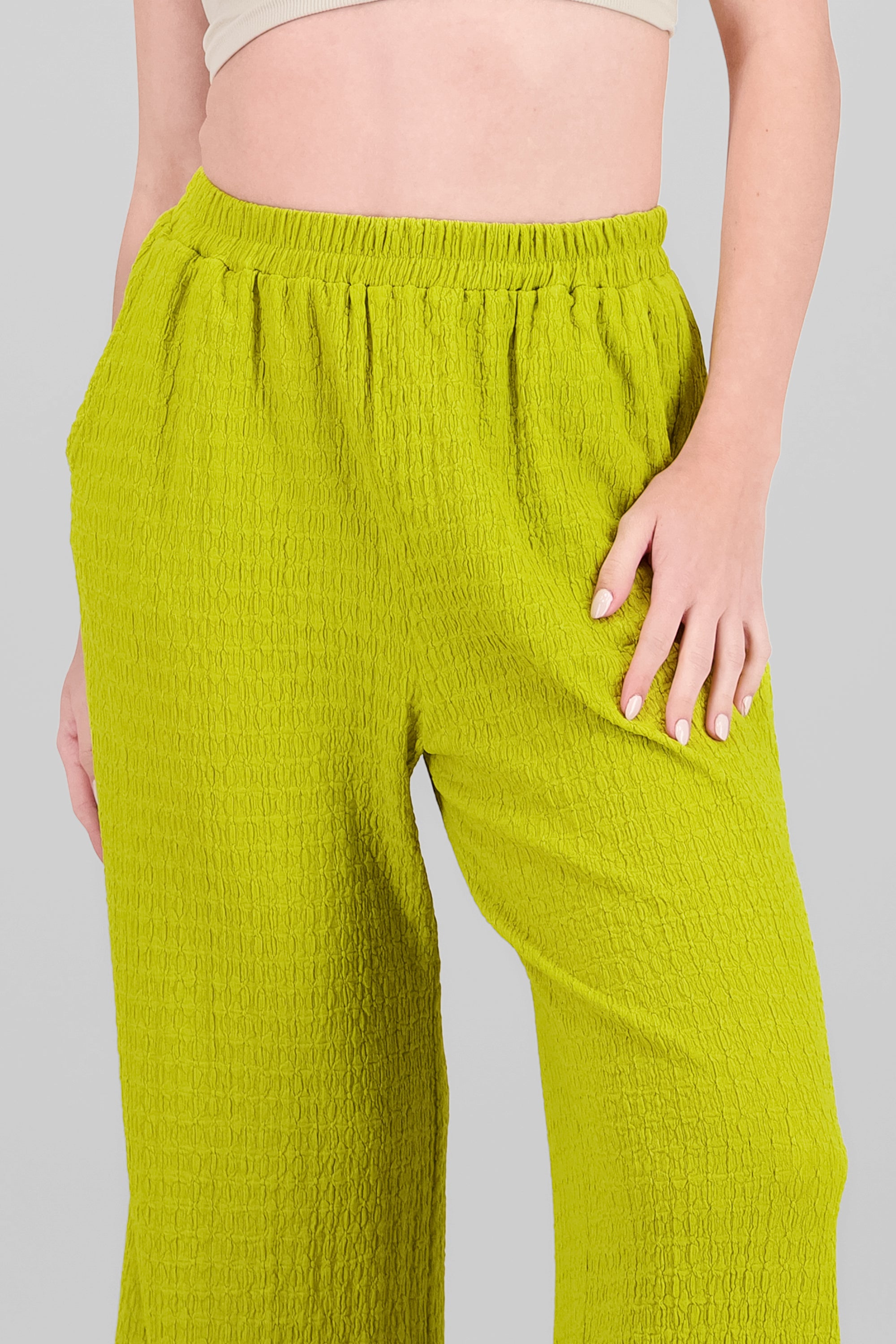 Pantalon textura resorte VERDE MANZANA