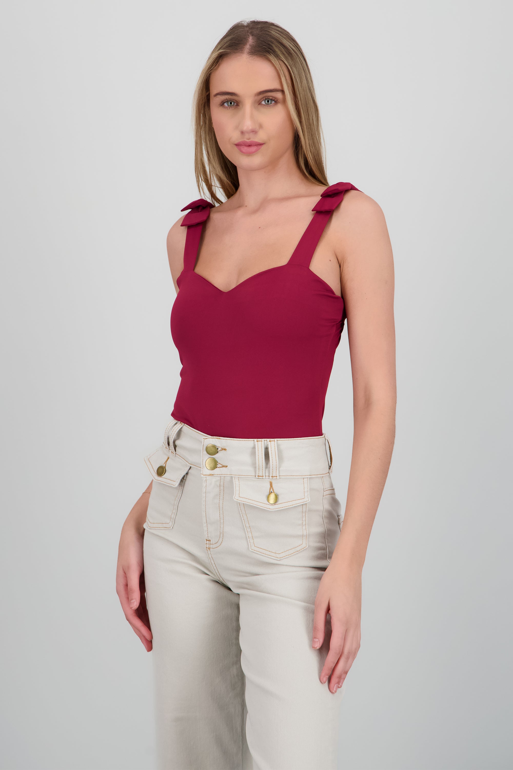 Bodysuit liso con tirante moños VINO COMBO