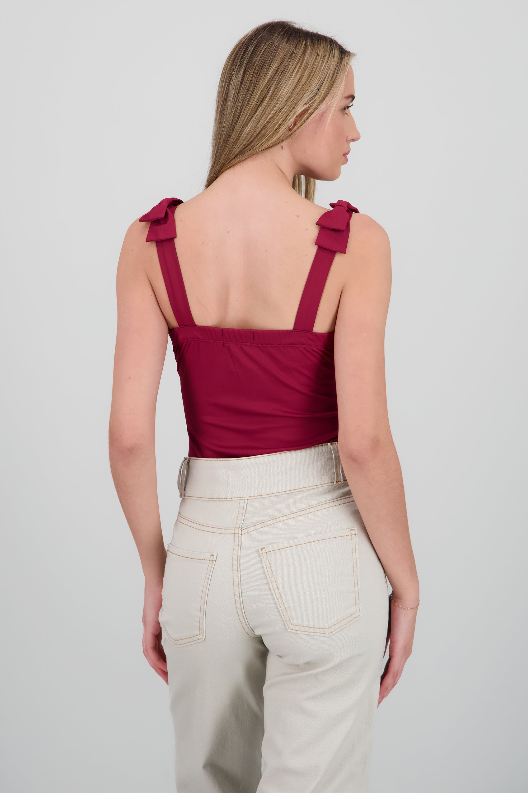 Bodysuit liso con tirante moños VINO COMBO