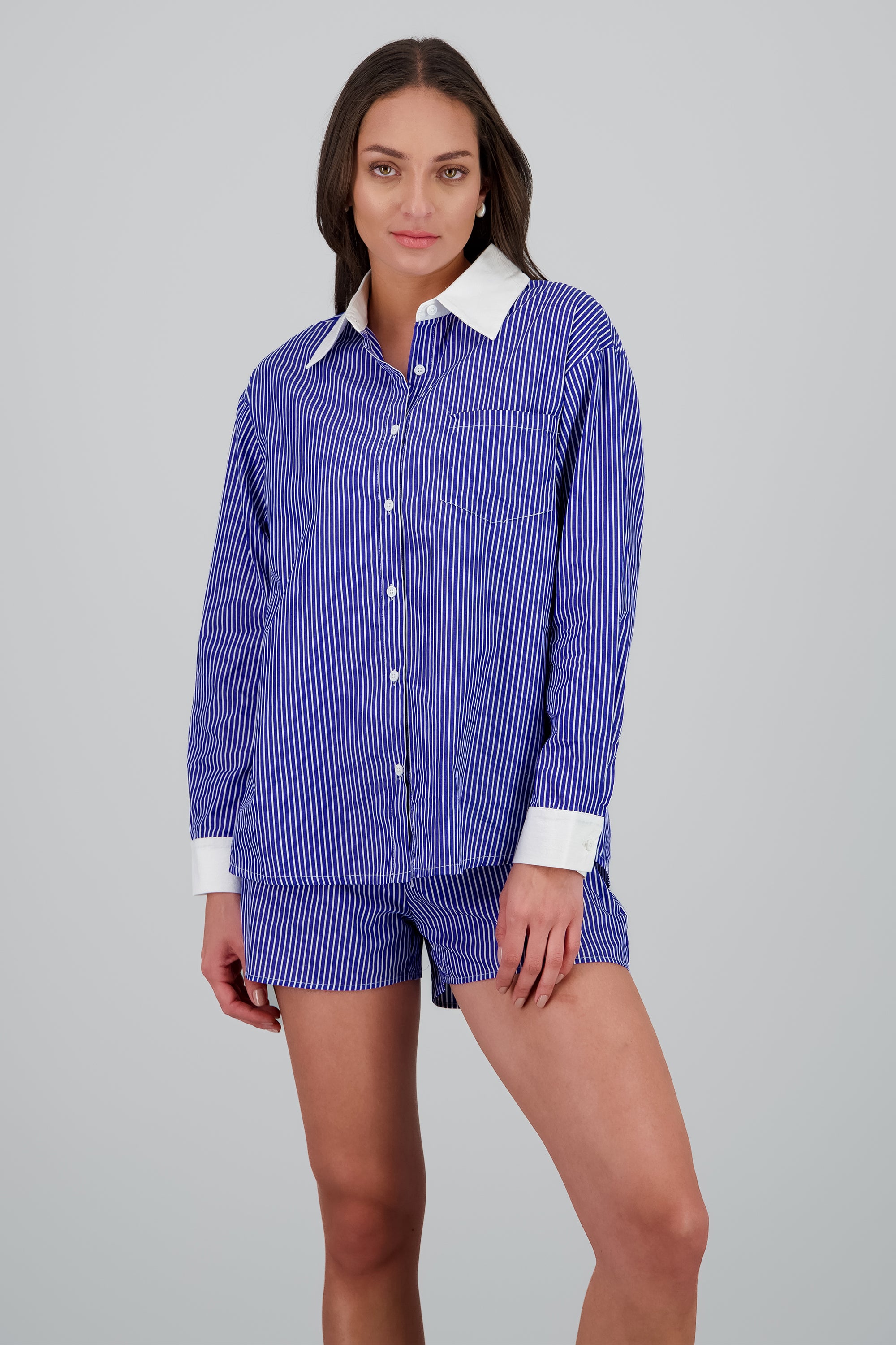 Camisa de rayas con contraste oversized AZUL COMBO