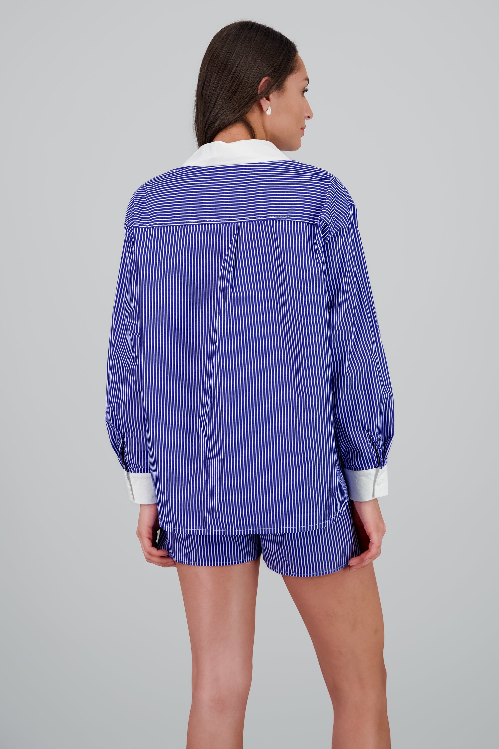 Camisa de rayas con contraste oversized AZUL COMBO