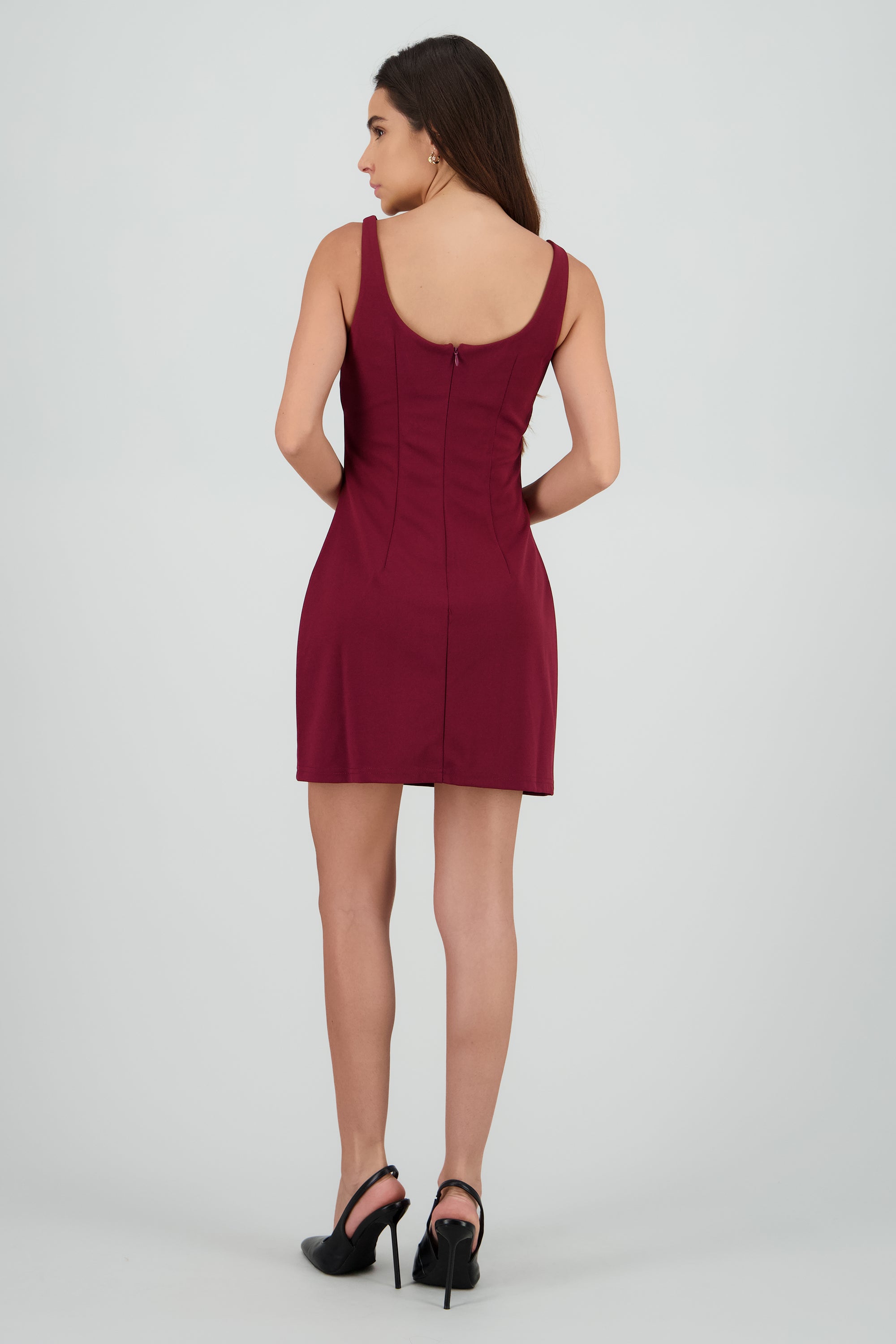 Vestido liso halter VINO