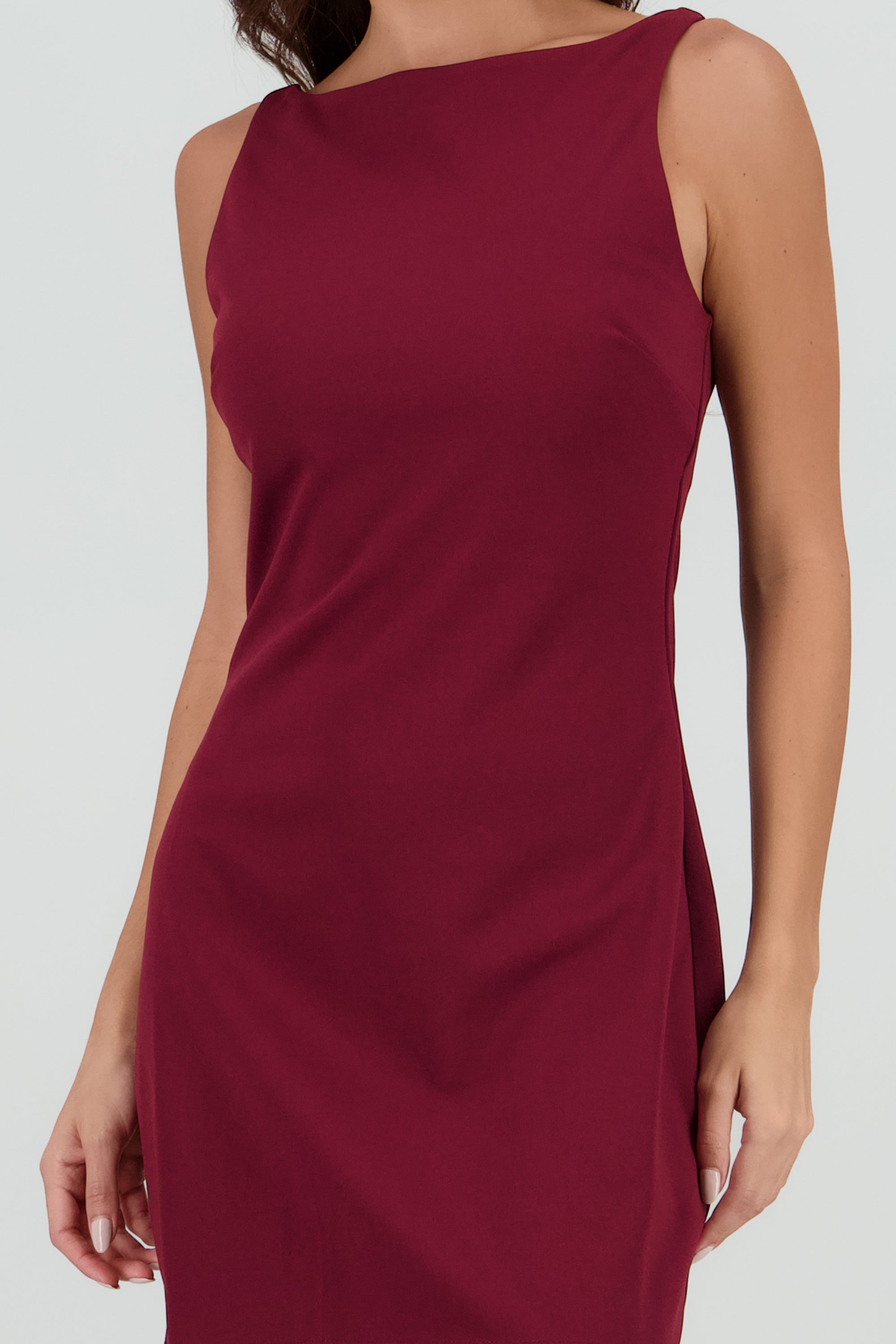 Vestido liso halter VINO