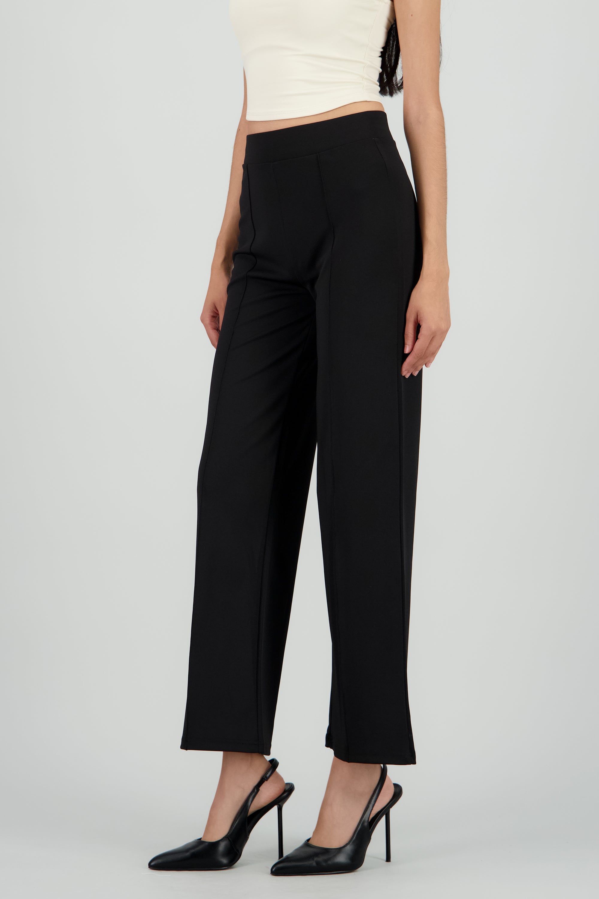 Pantalon recto costuras NEGRO