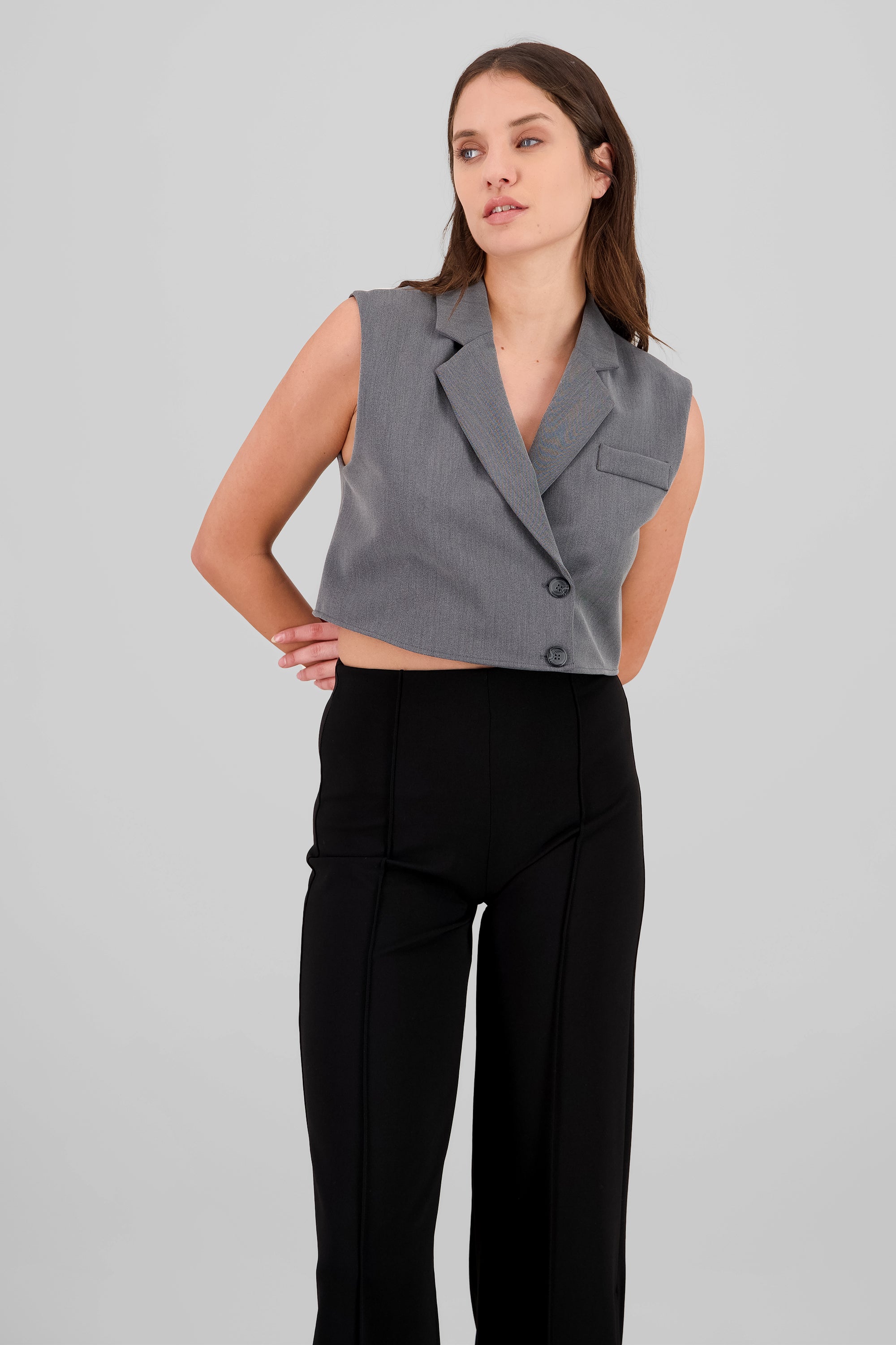 GRAY