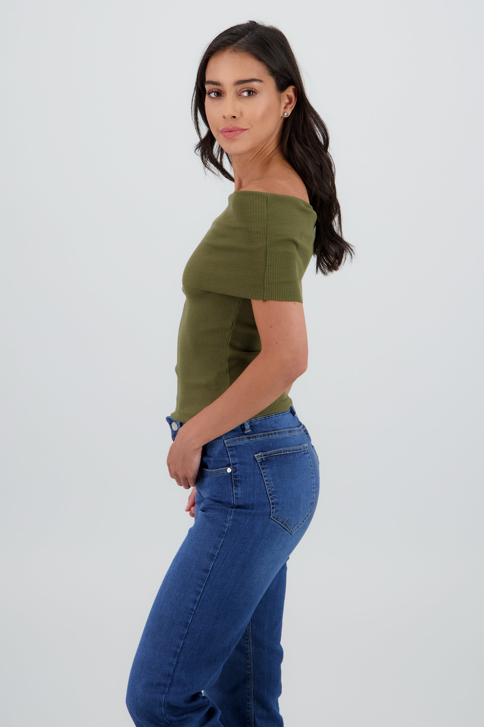 GRASS GREEN