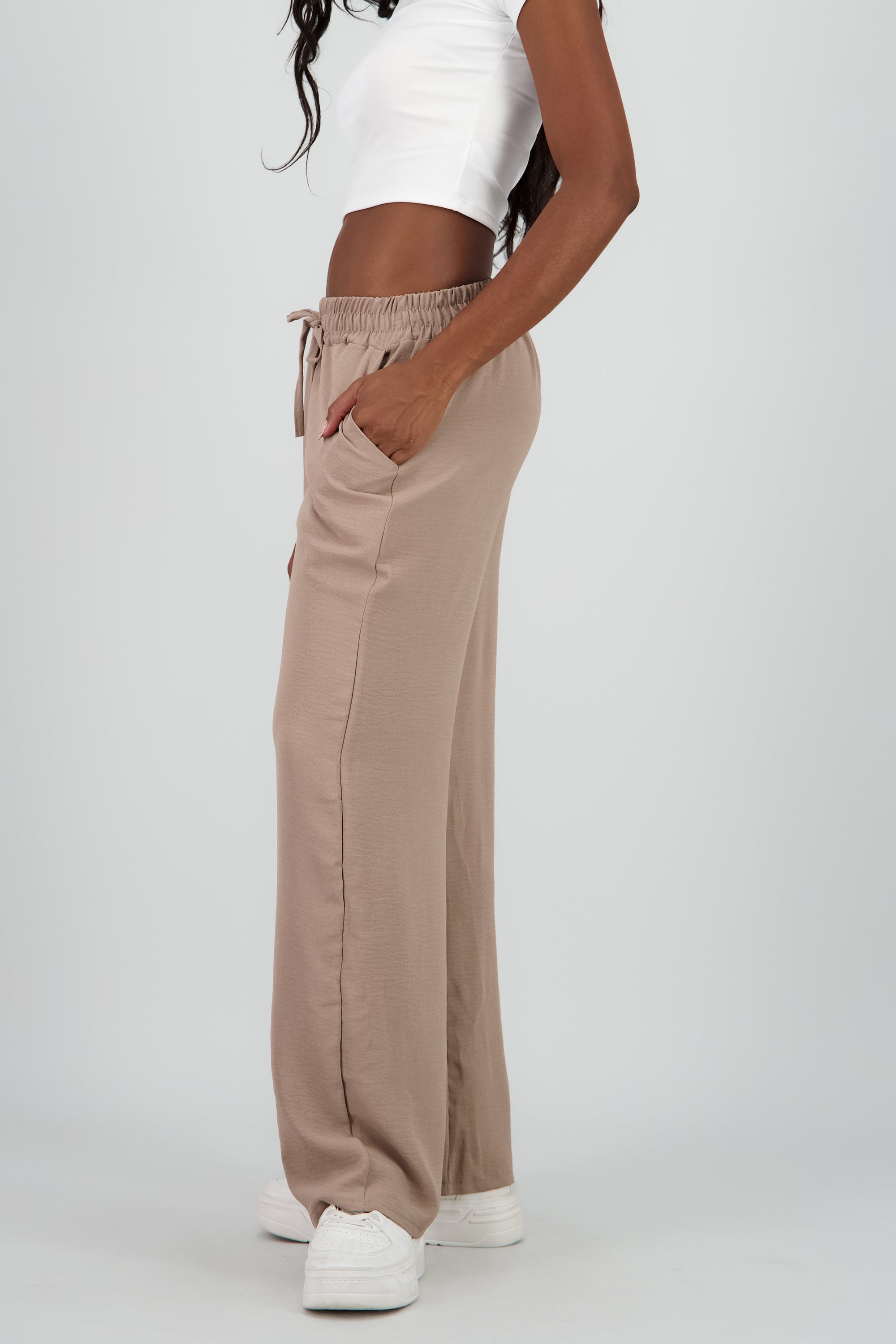 Pantalon ligero liso KHAKI