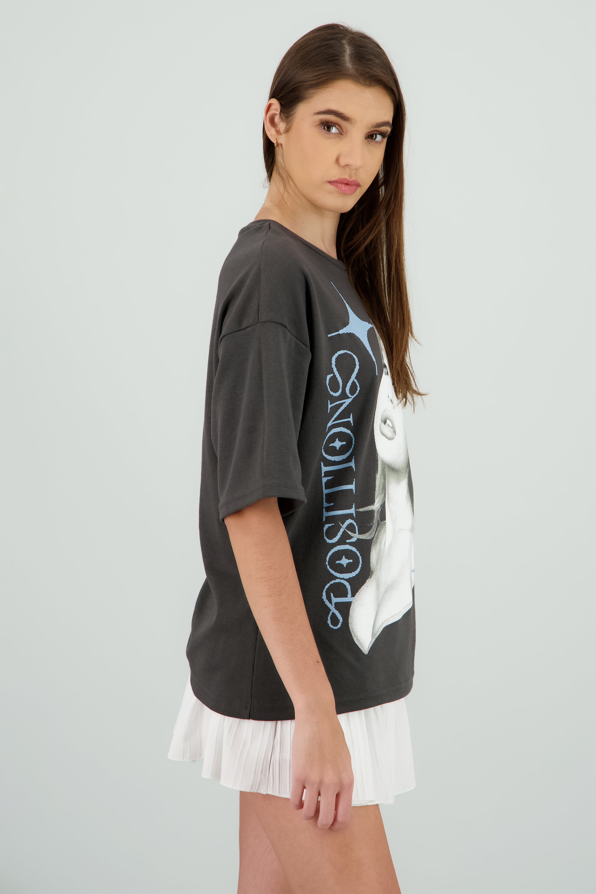 Playera Ariana Grande Positions GRIS OBSCURO