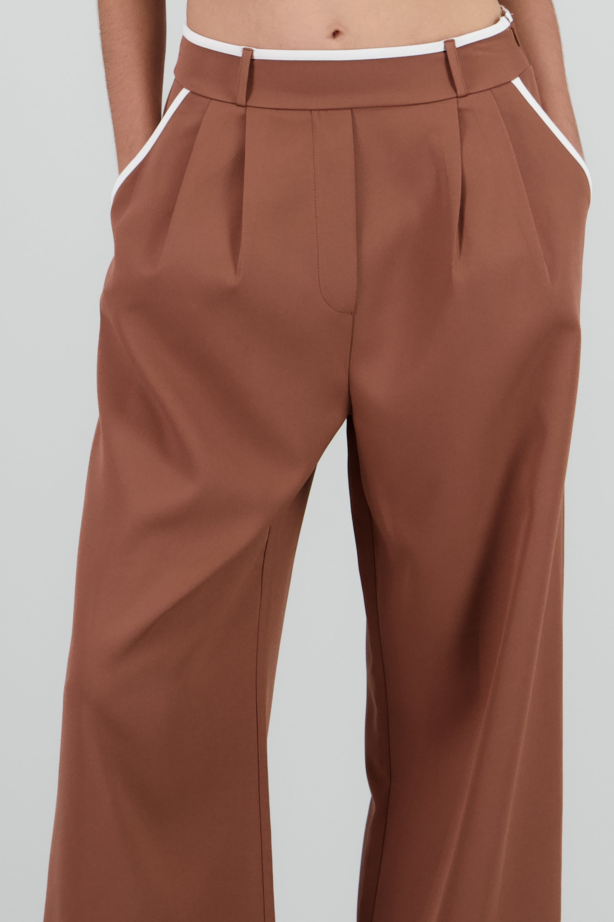 Pantalon sastre con pinza detalle contraste Hyp CAFE COMBO