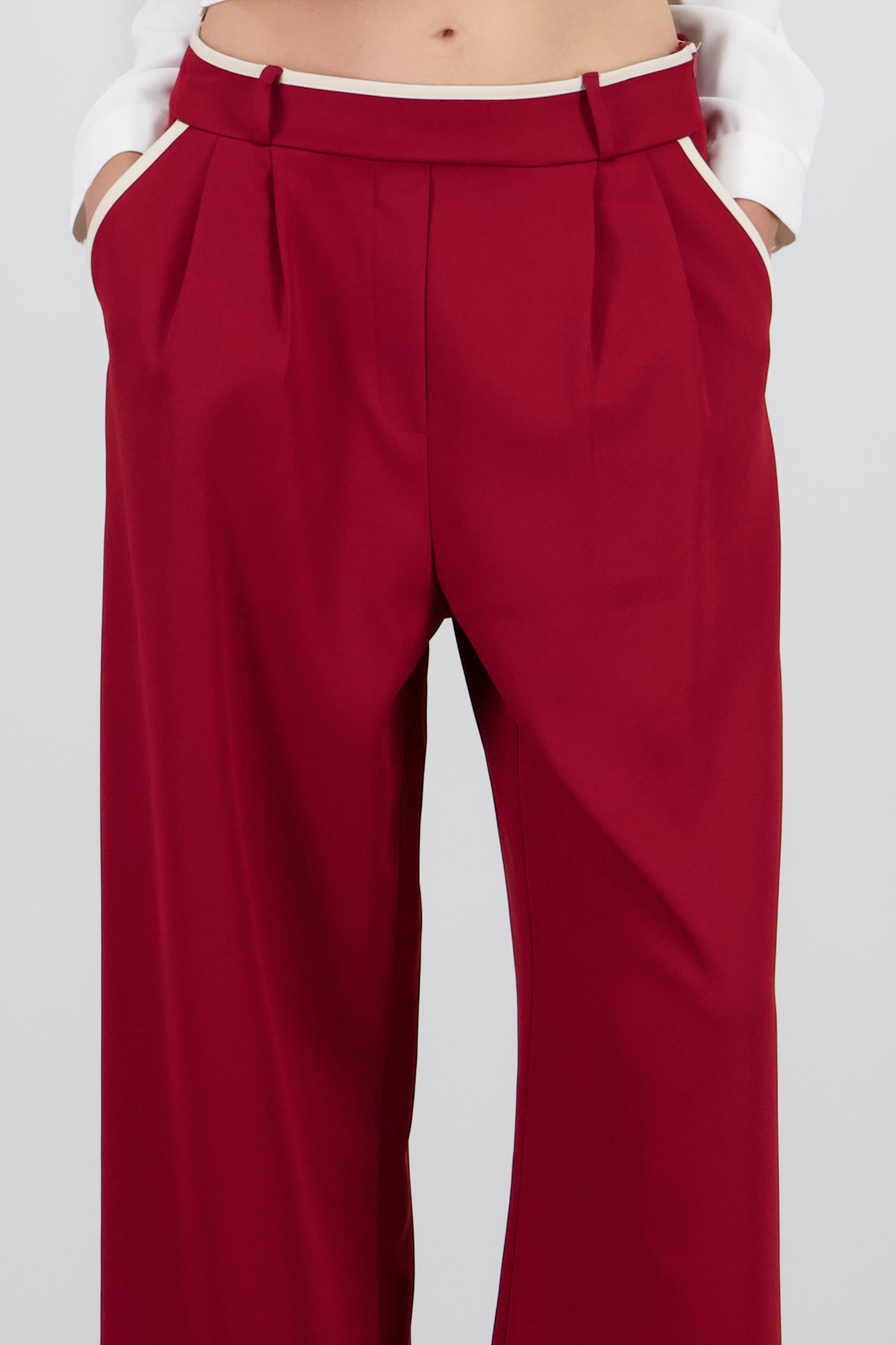 Pantalon sastre con pinza detalle contraste Hyp ROJO