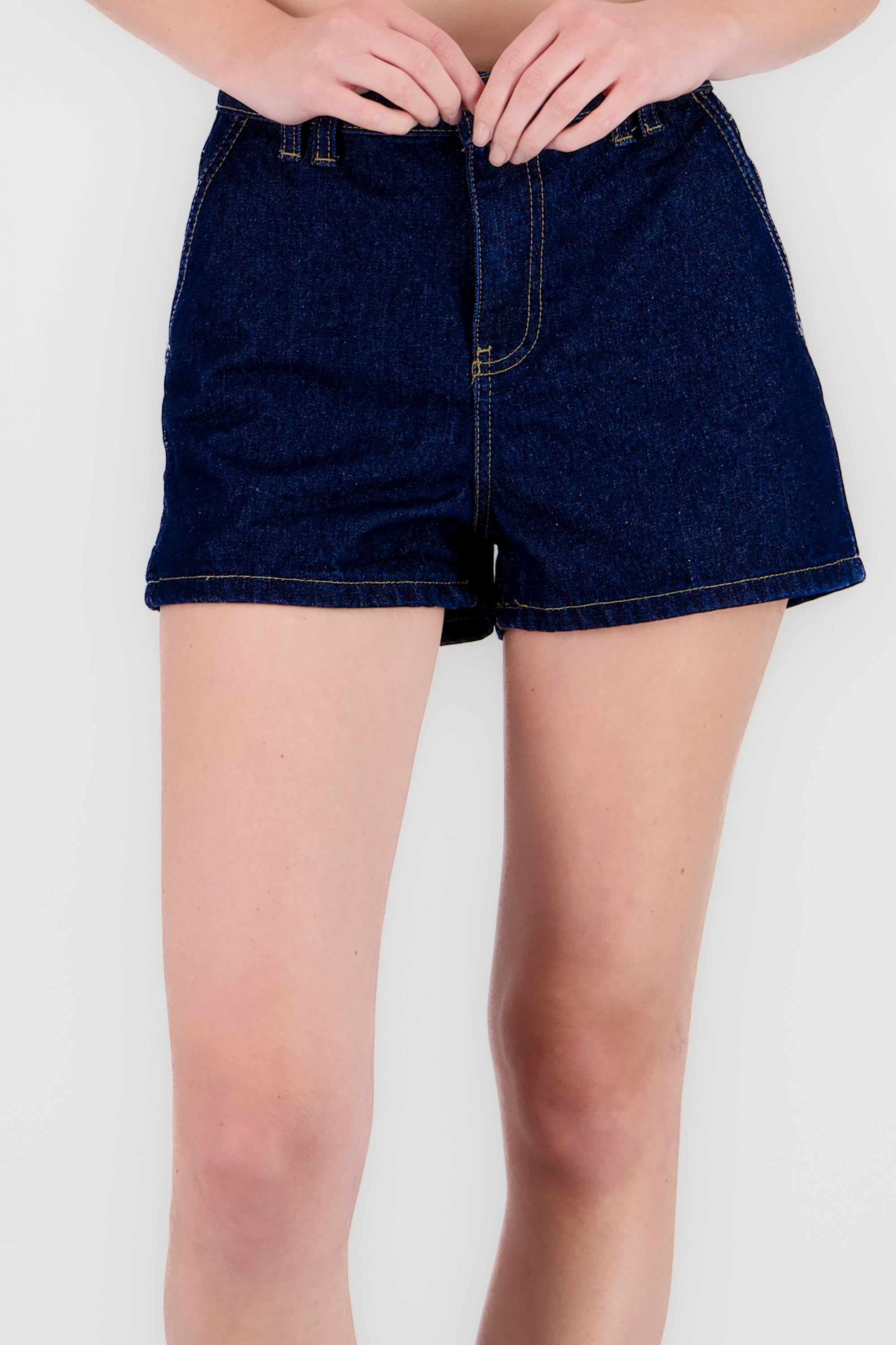 Short liso bolsas diagonal INDIGO