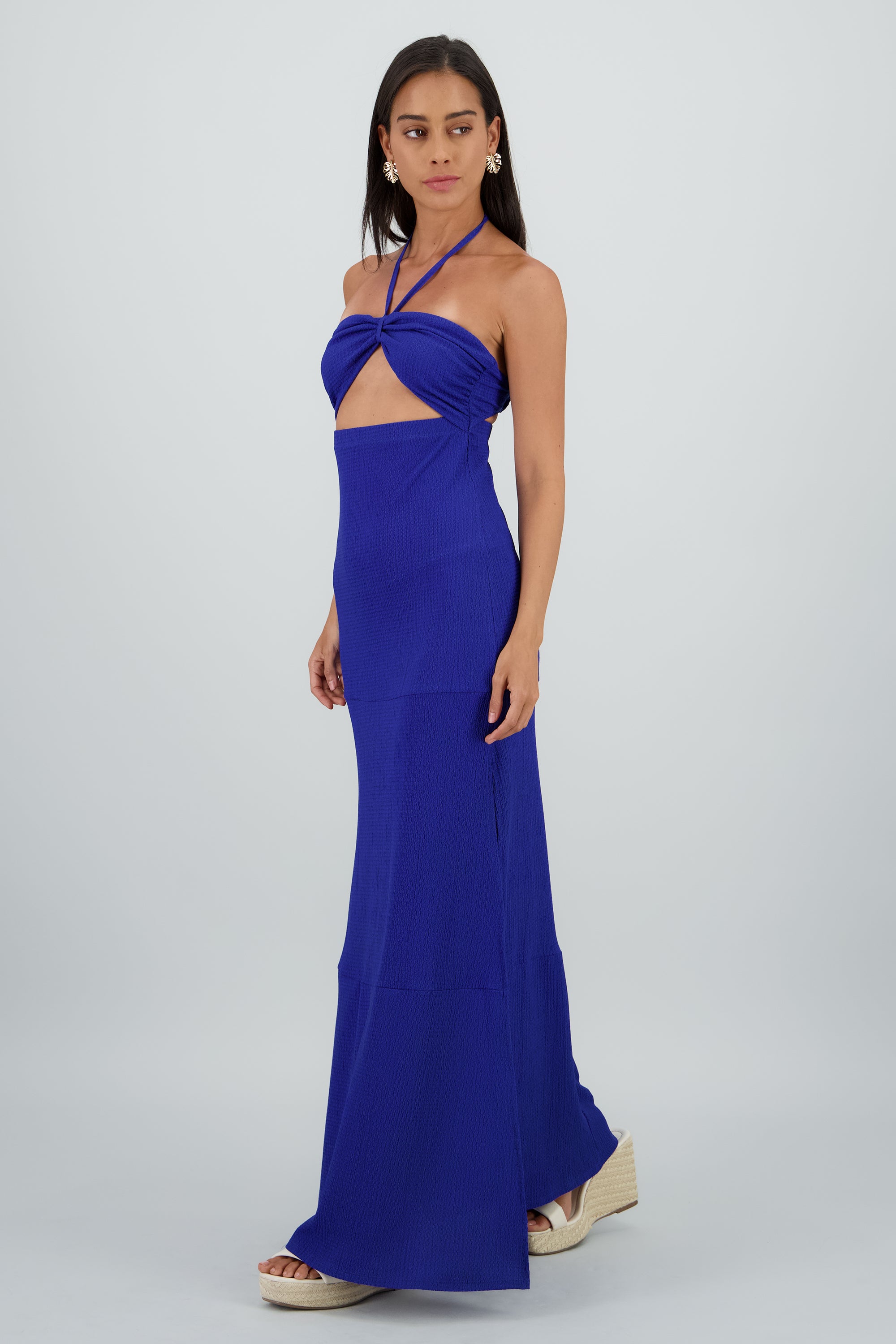 Vestido maxi halter textura cutout MARINO
