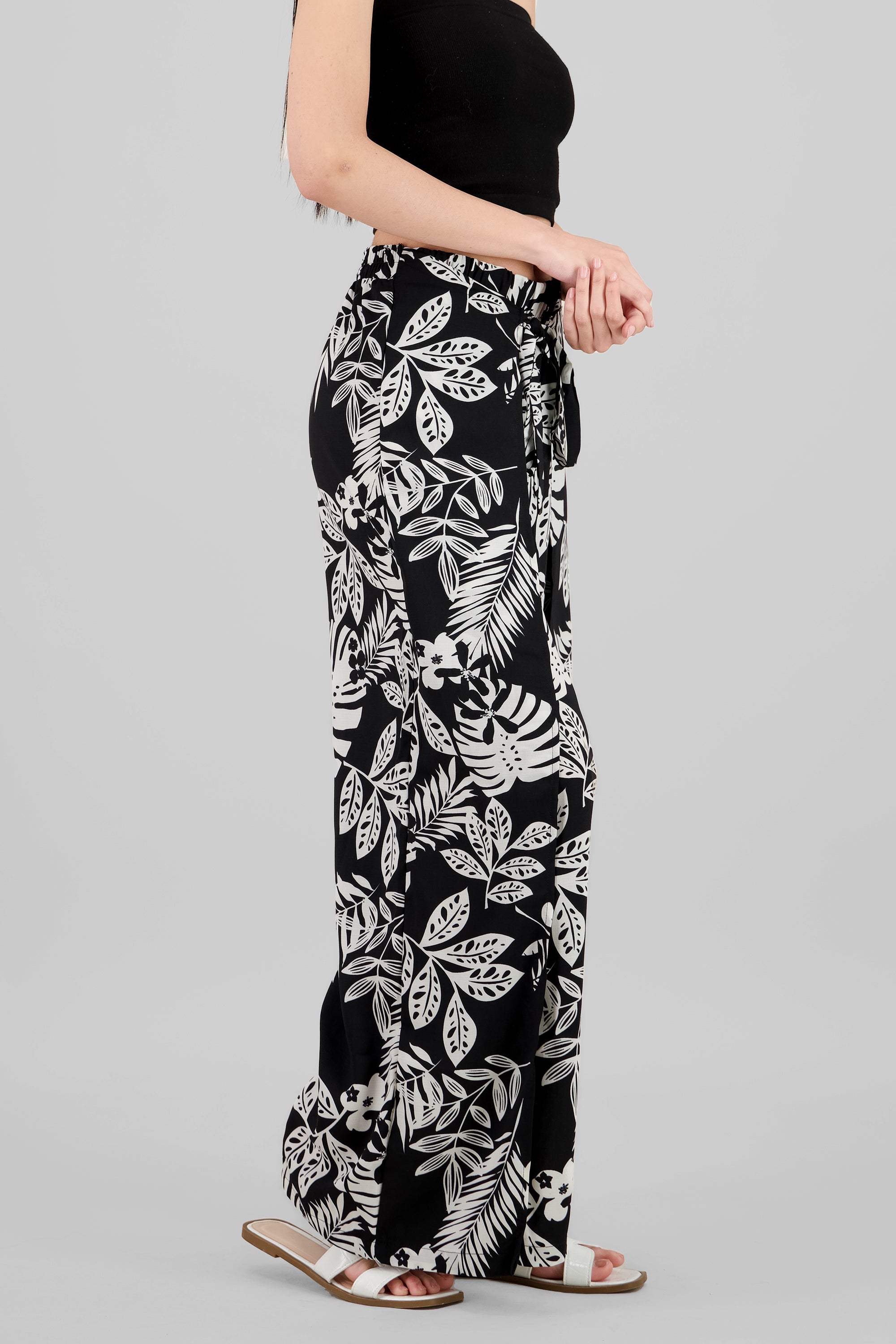 PANTALONES DETALLE TROPICAL NEGRO